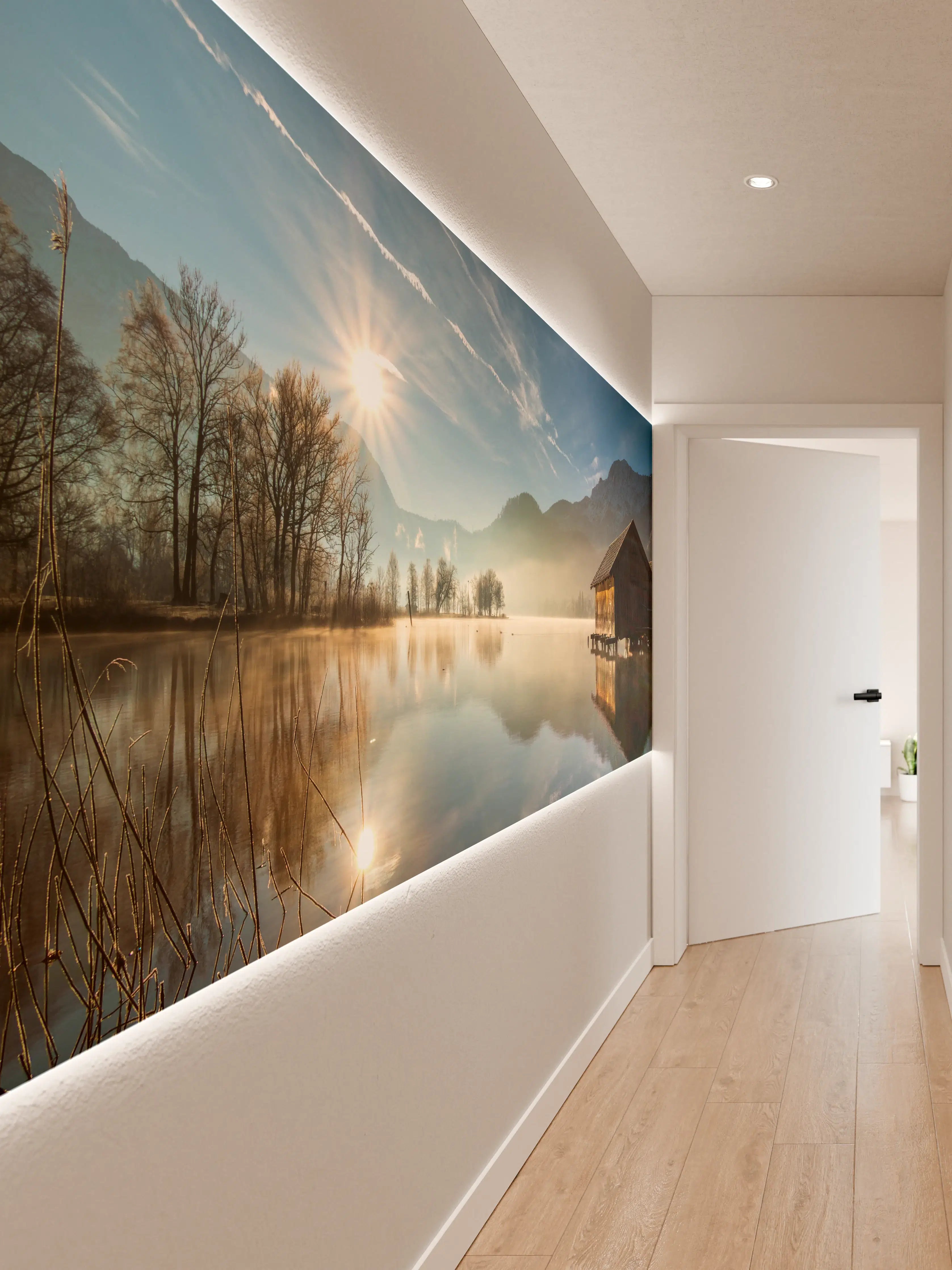Wandverkleidung Flur - Beruhigender Seenblick bei Sonnenaufgang