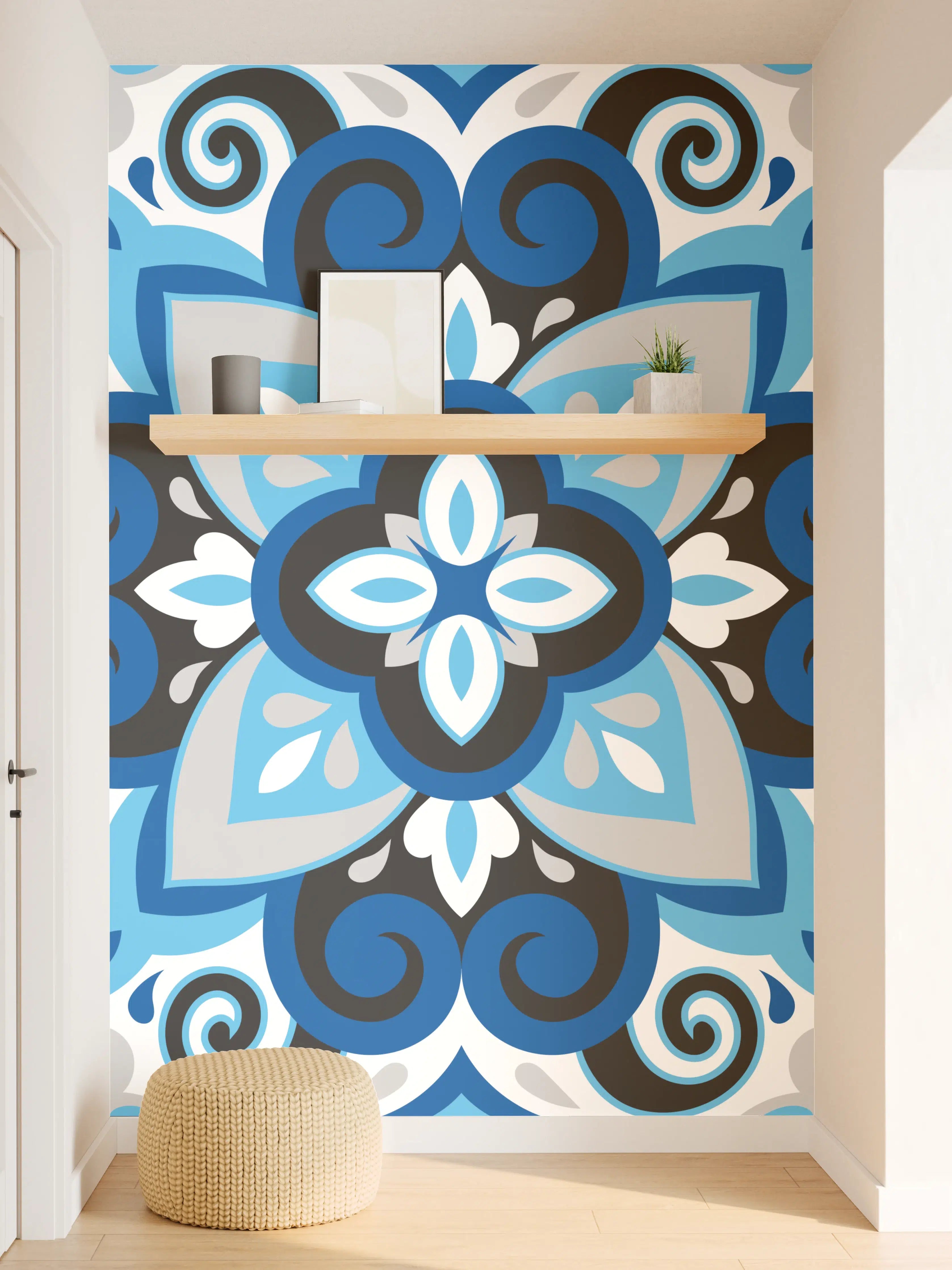 Wandverkleidung Flur - Blau-weißes Musterdesign mit subtilen Grautönen
