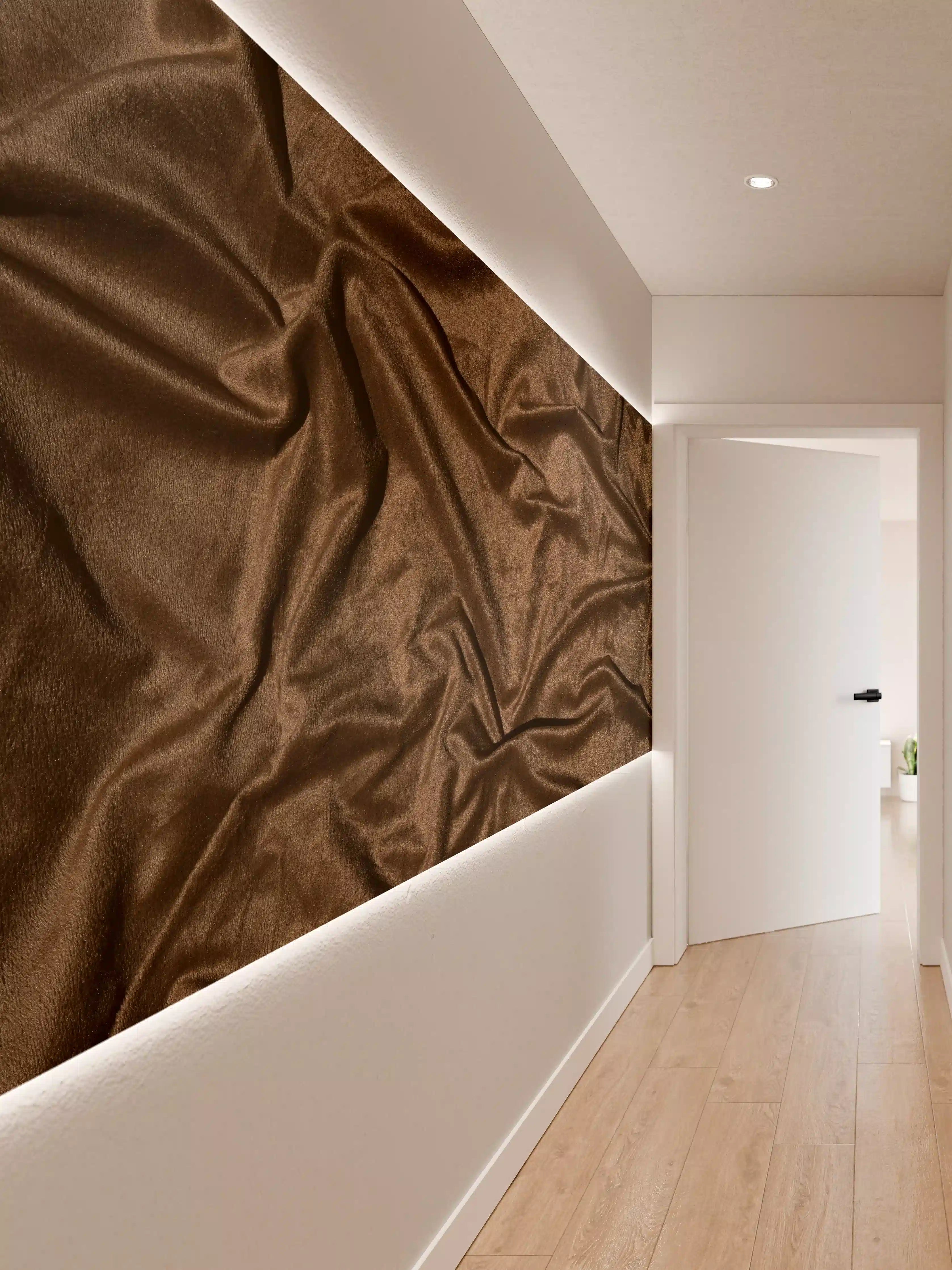 Wandverkleidung Flur - Braune Satin Seide