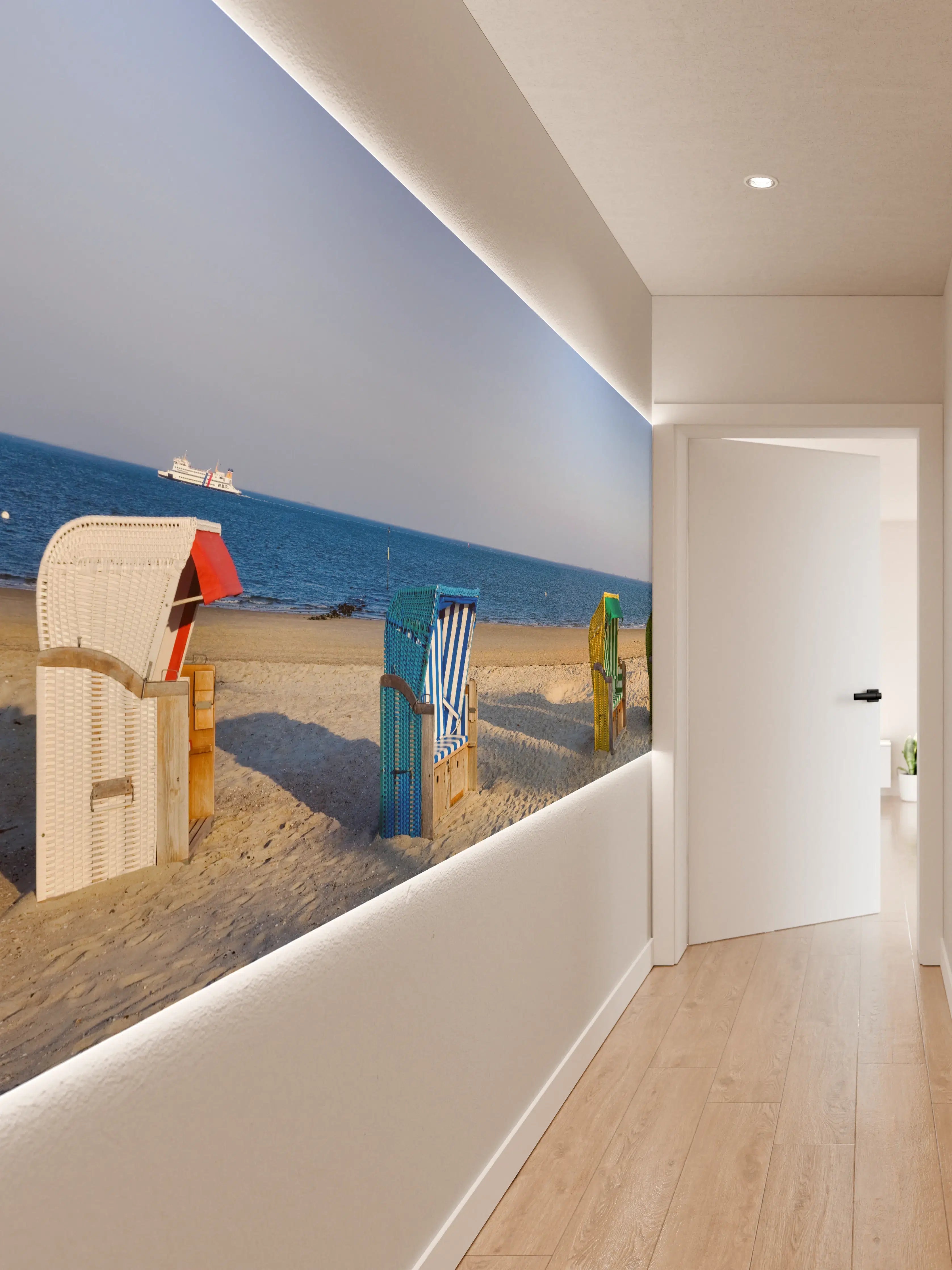 Wandverkleidung Flur - Bunte Strandkörbe am Meer