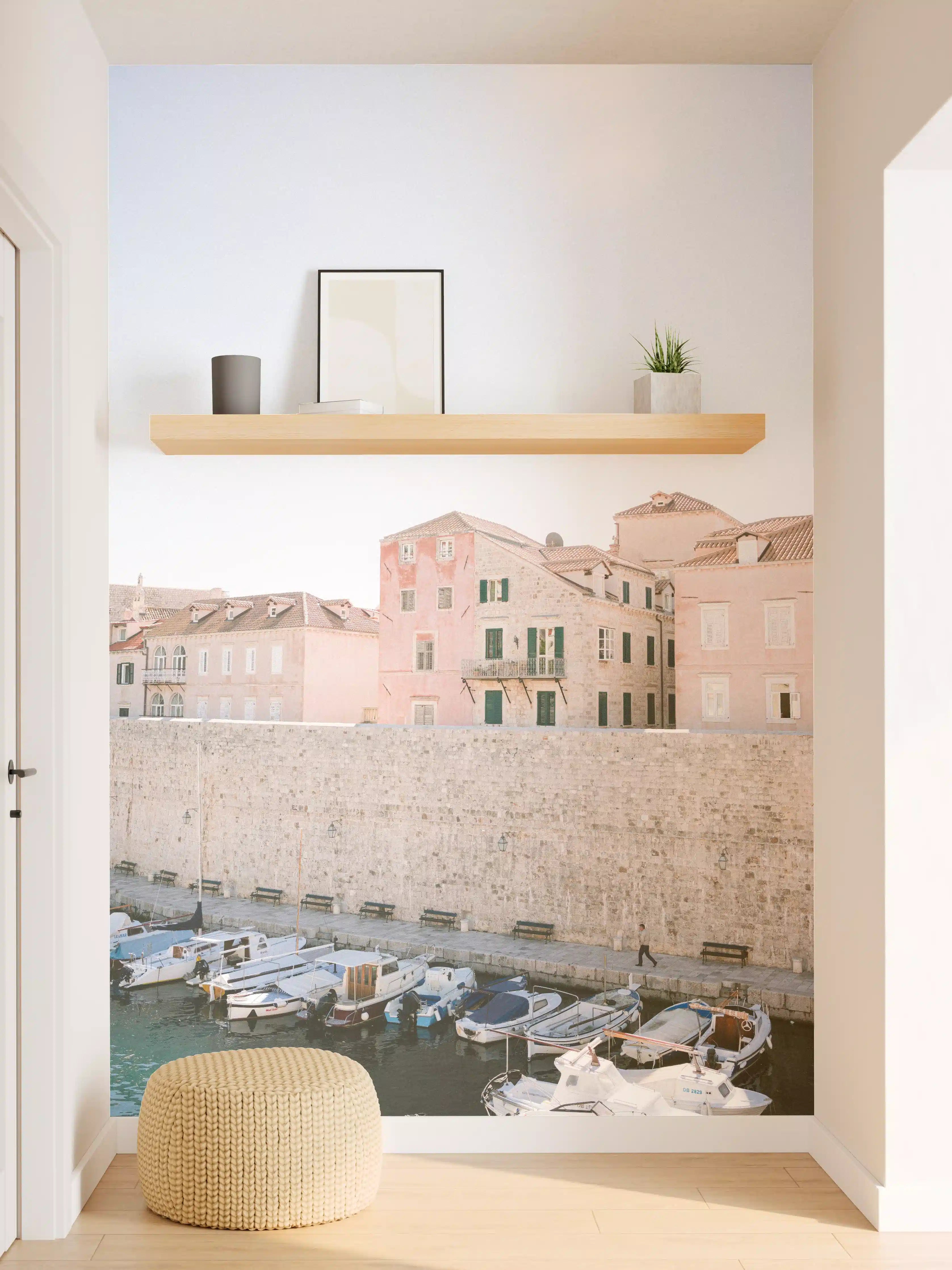 Wandverkleidung Flur - Charmantes Hafenbild in Pastellfarben