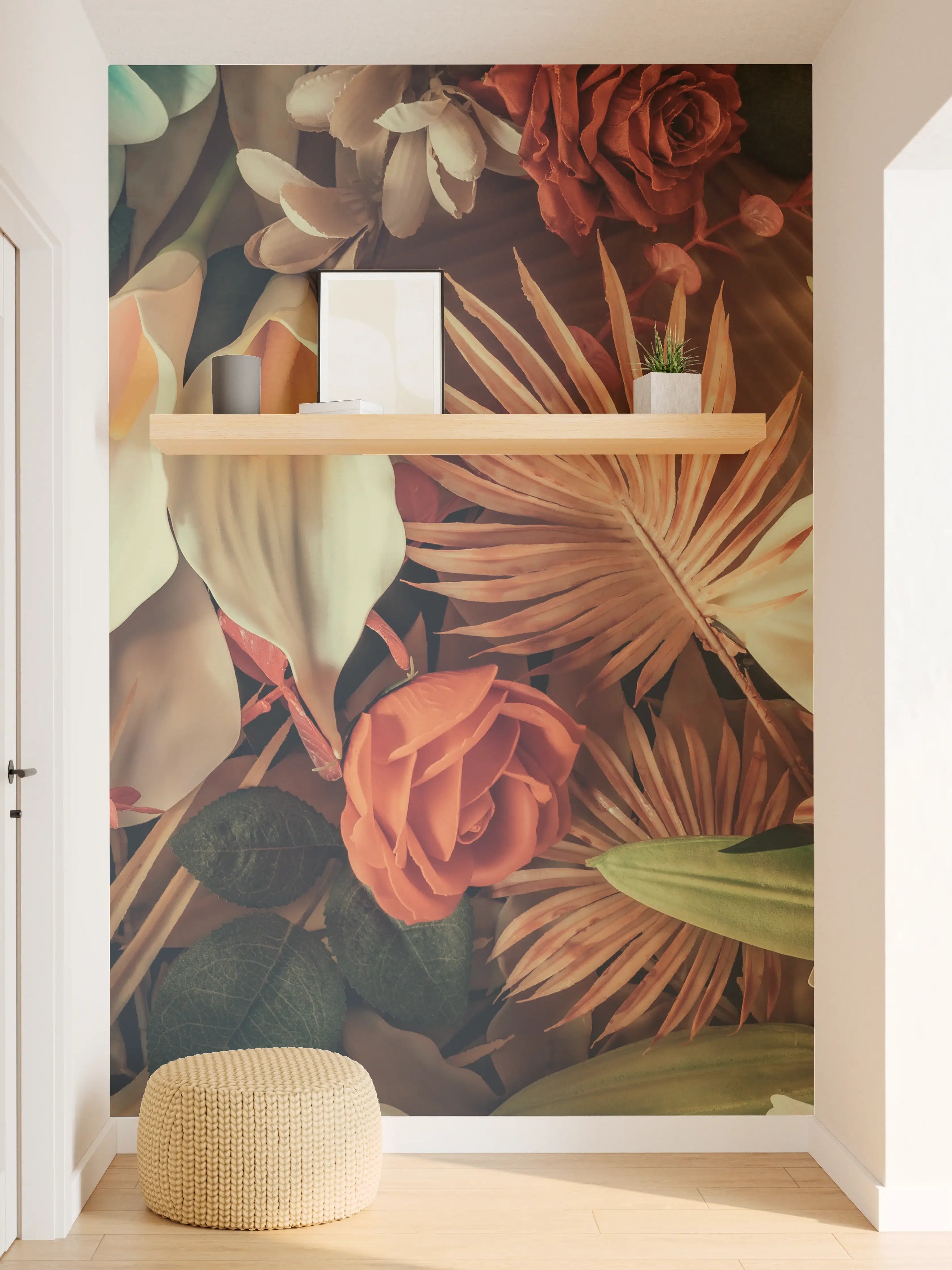 Wandverkleidung Flur - Elegante Blumenkomposition in warmen Tönen