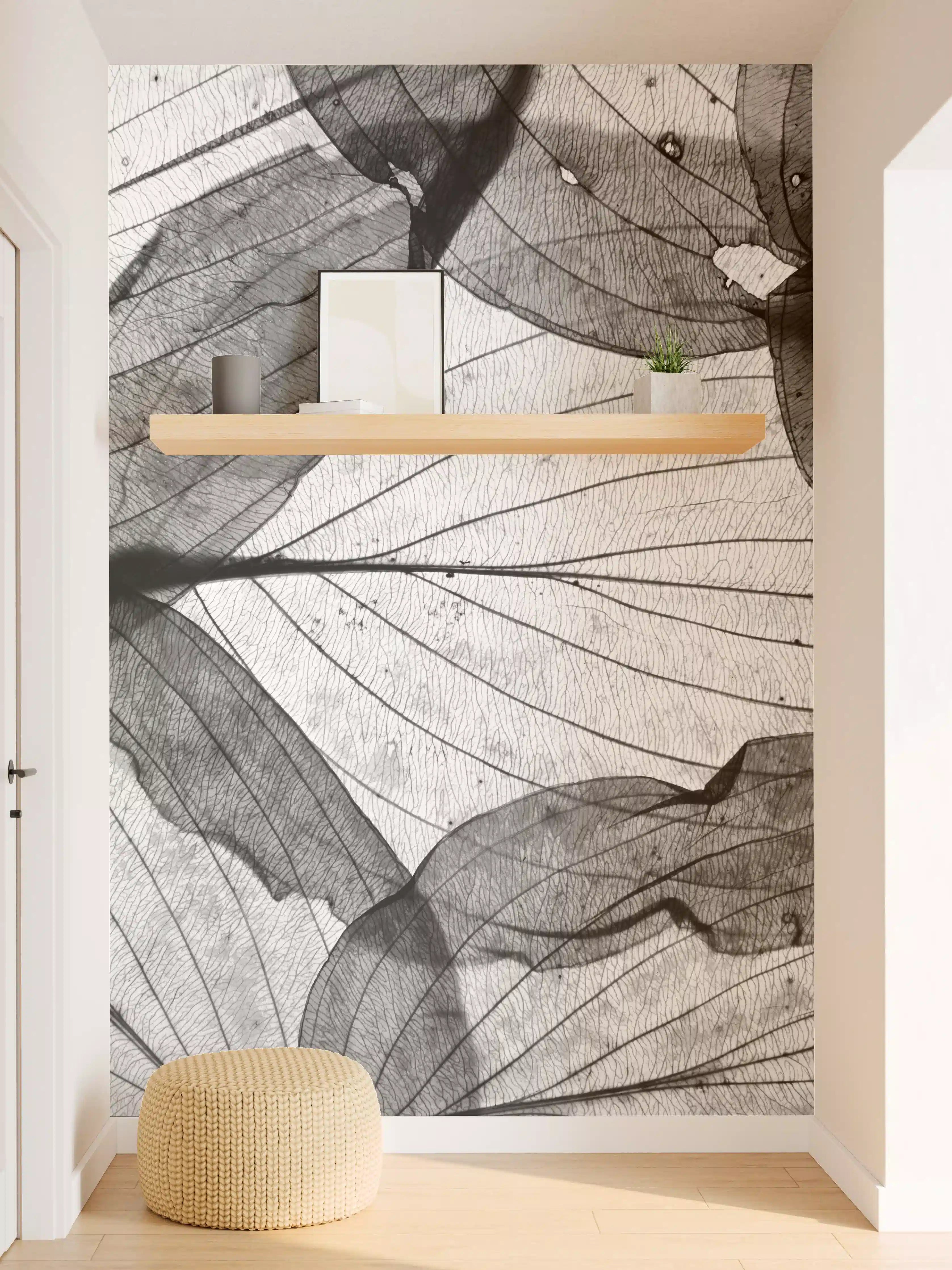 Wandverkleidung Flur - Elegante schwarze Blätter im Schwarzweiß-Design