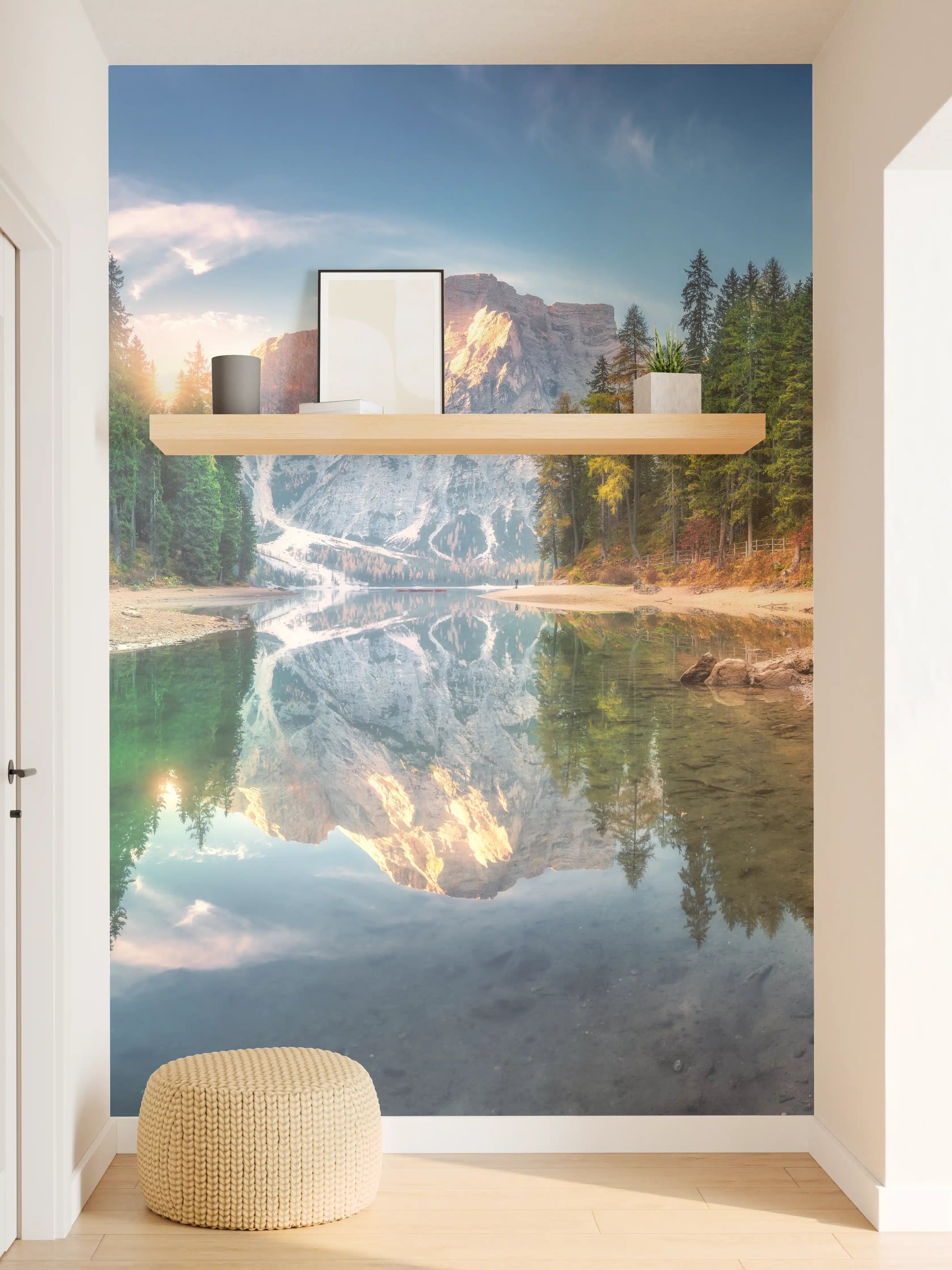 Wandverkleidung Flur - Erstaunlicher Pragser Wildsee bei Sonnenaufgang