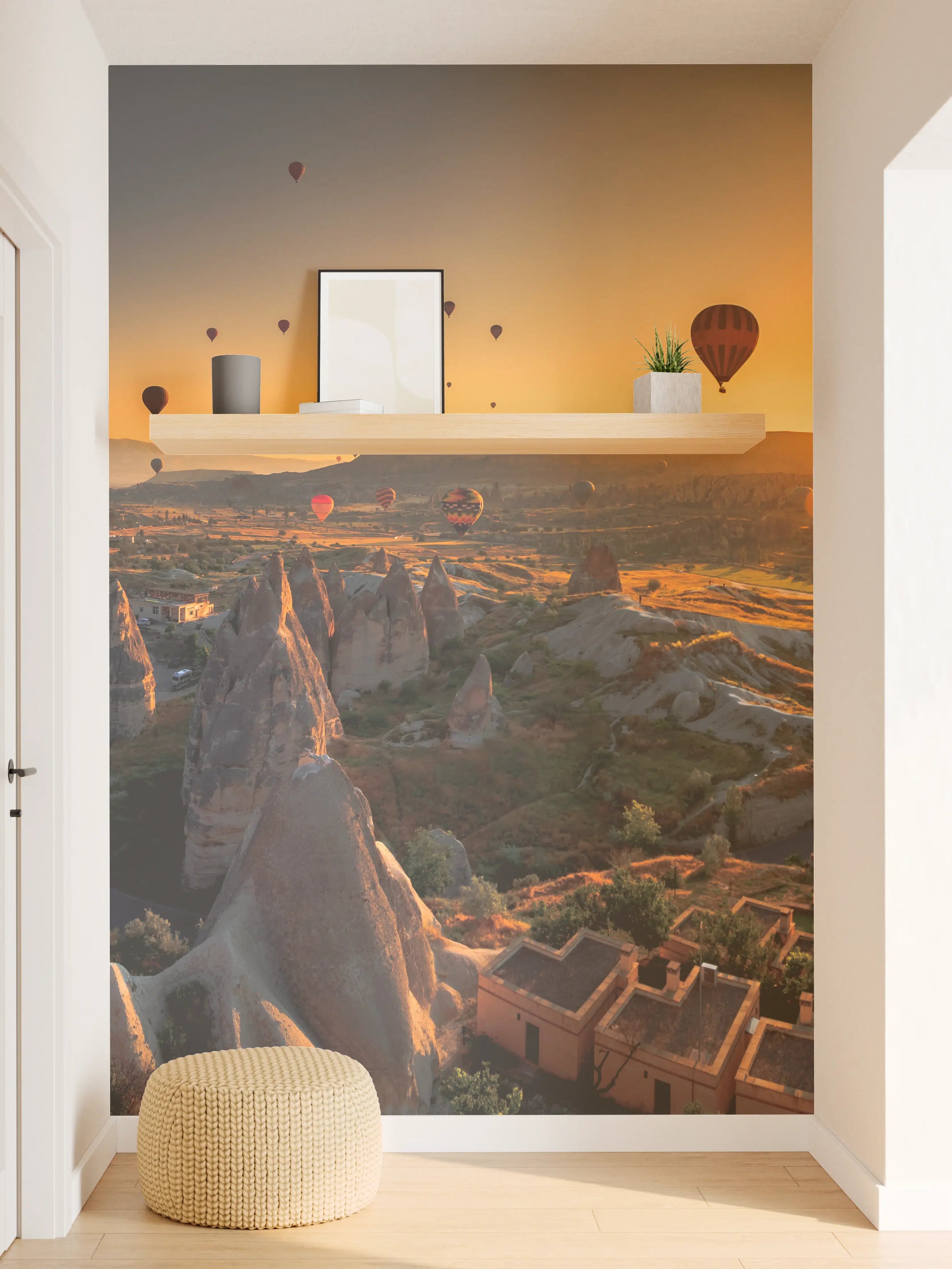Wandverkleidung Flur - Faszinender Sonnenaufgang mit Heißluftballons in Cappadocia