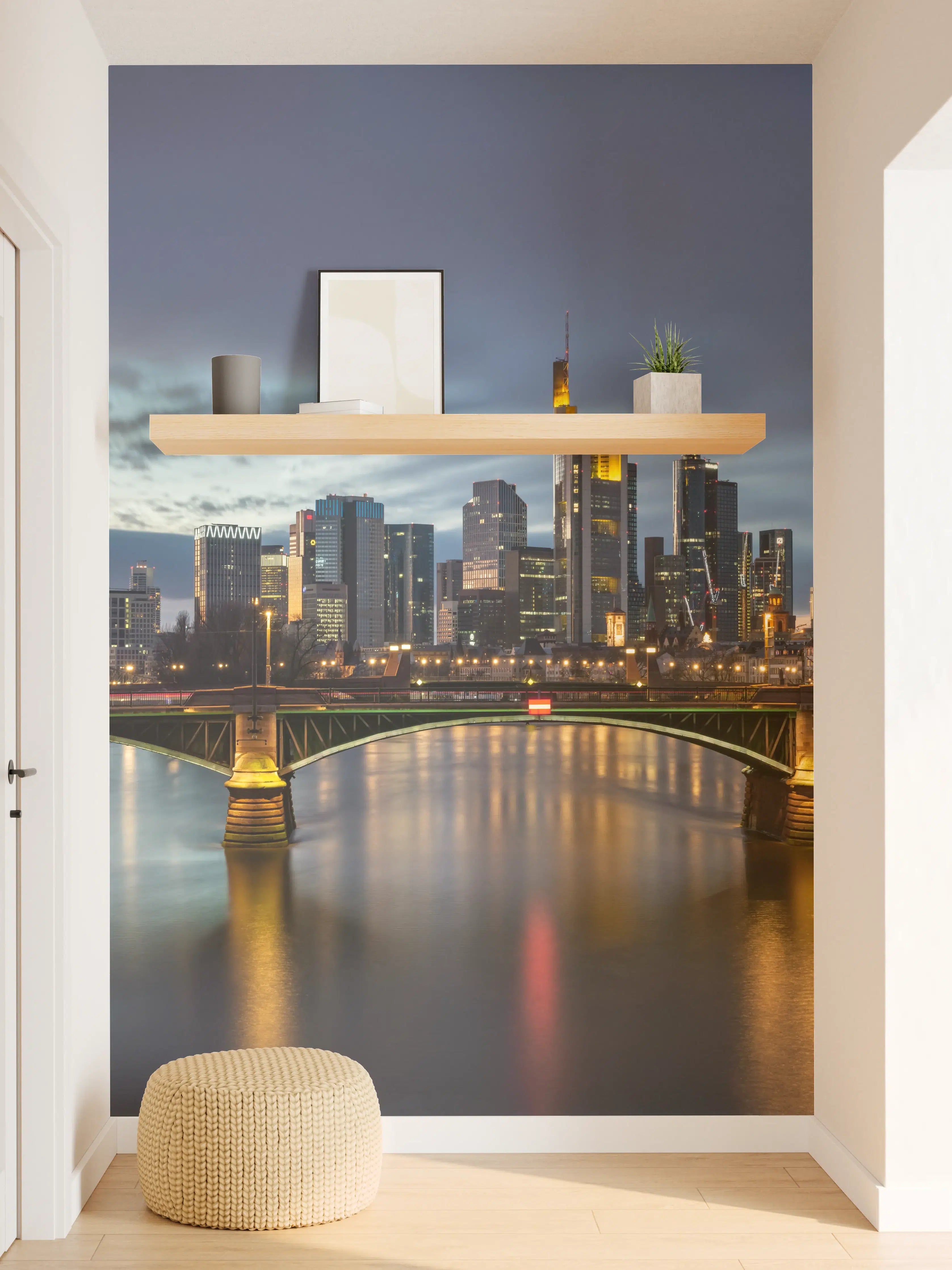 Wandverkleidung Flur - Flussansicht in der Dämmerung von Frankfurt