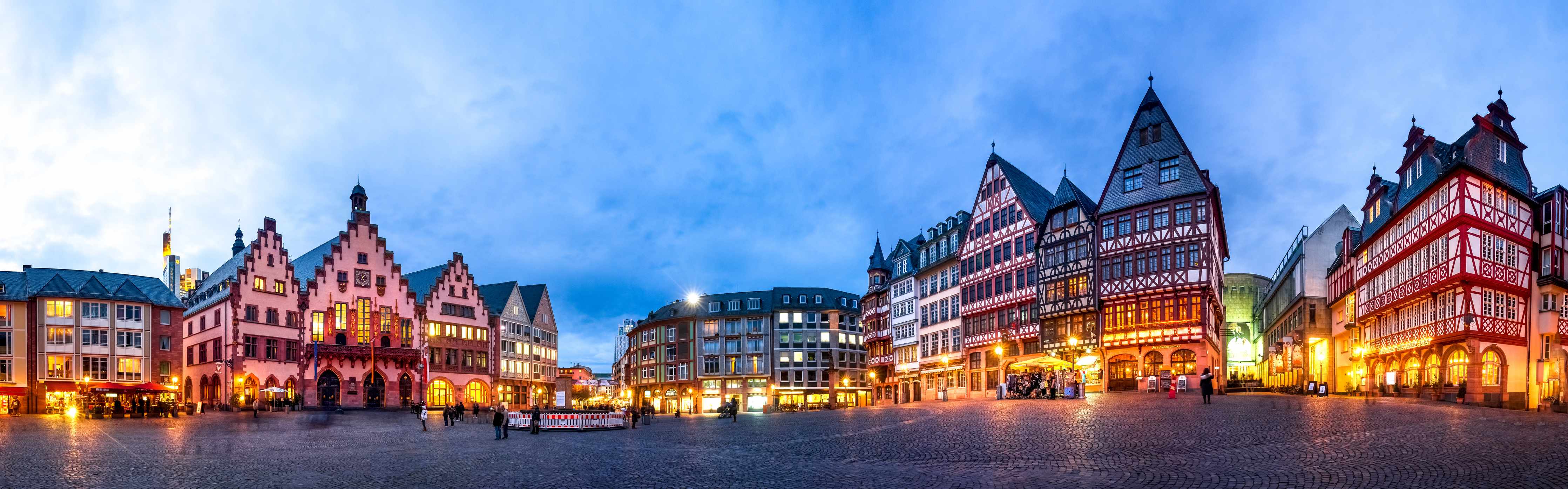 Wandverkleidung Flur-Frankfurt Römer