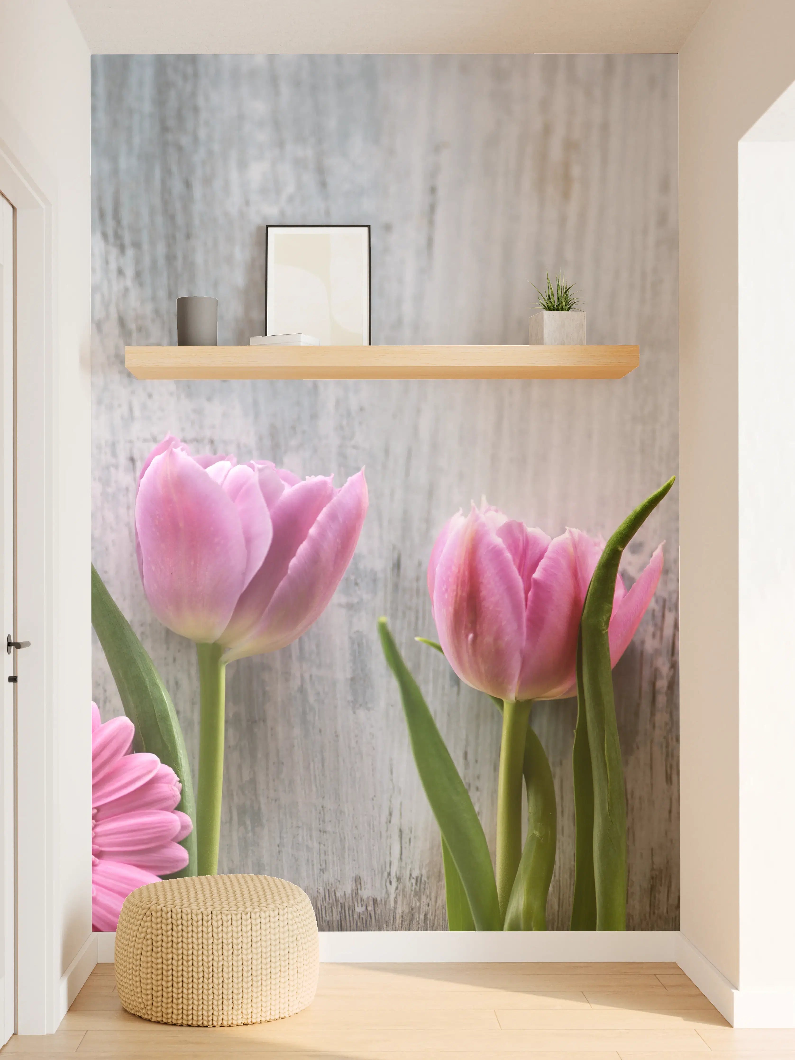 Wandverkleidung Flur - Frühlingsblumen auf schäbigem Holz