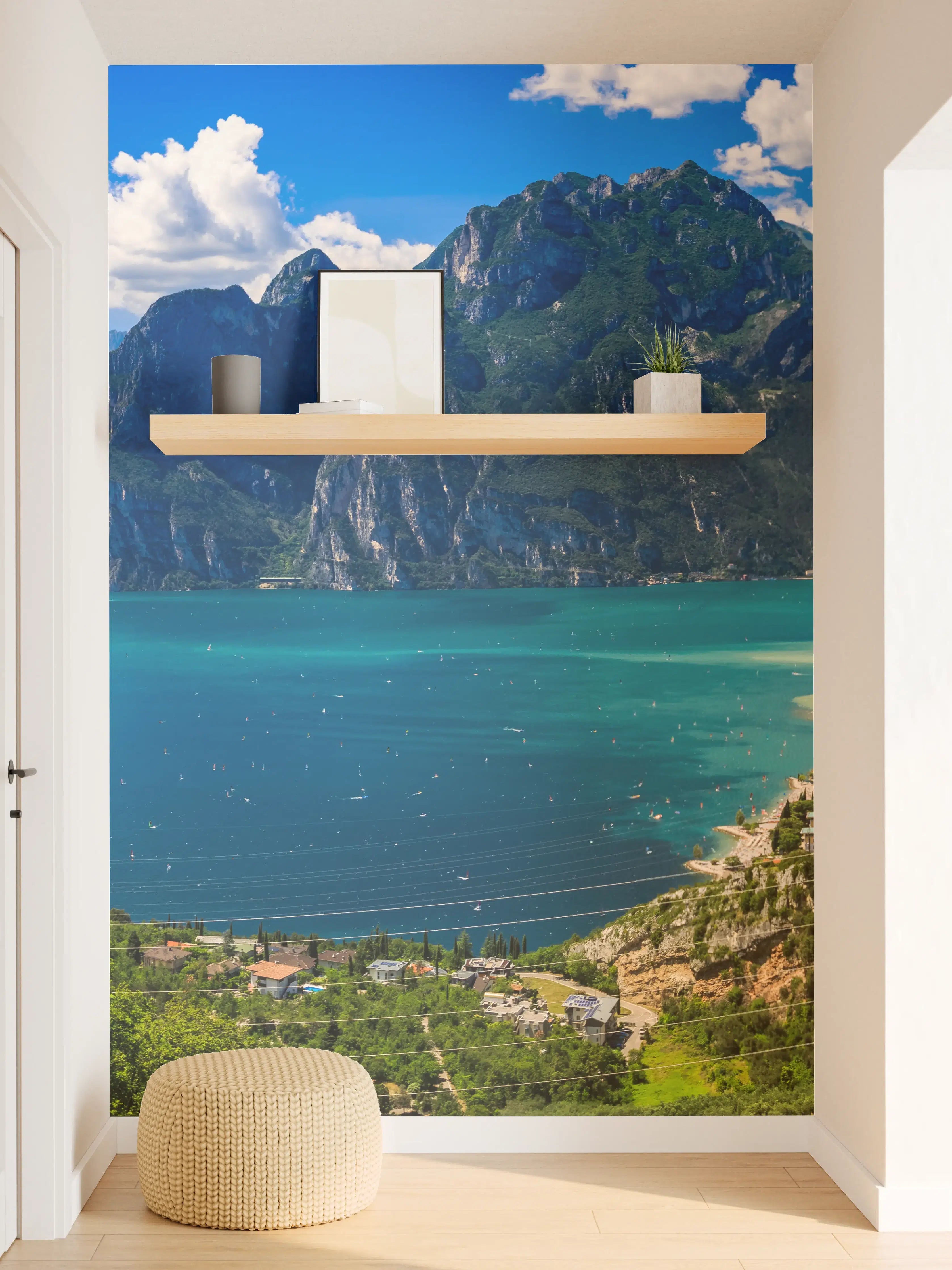 Wandverkleidung Flur - Gardasee Panorama in Blau und Grün