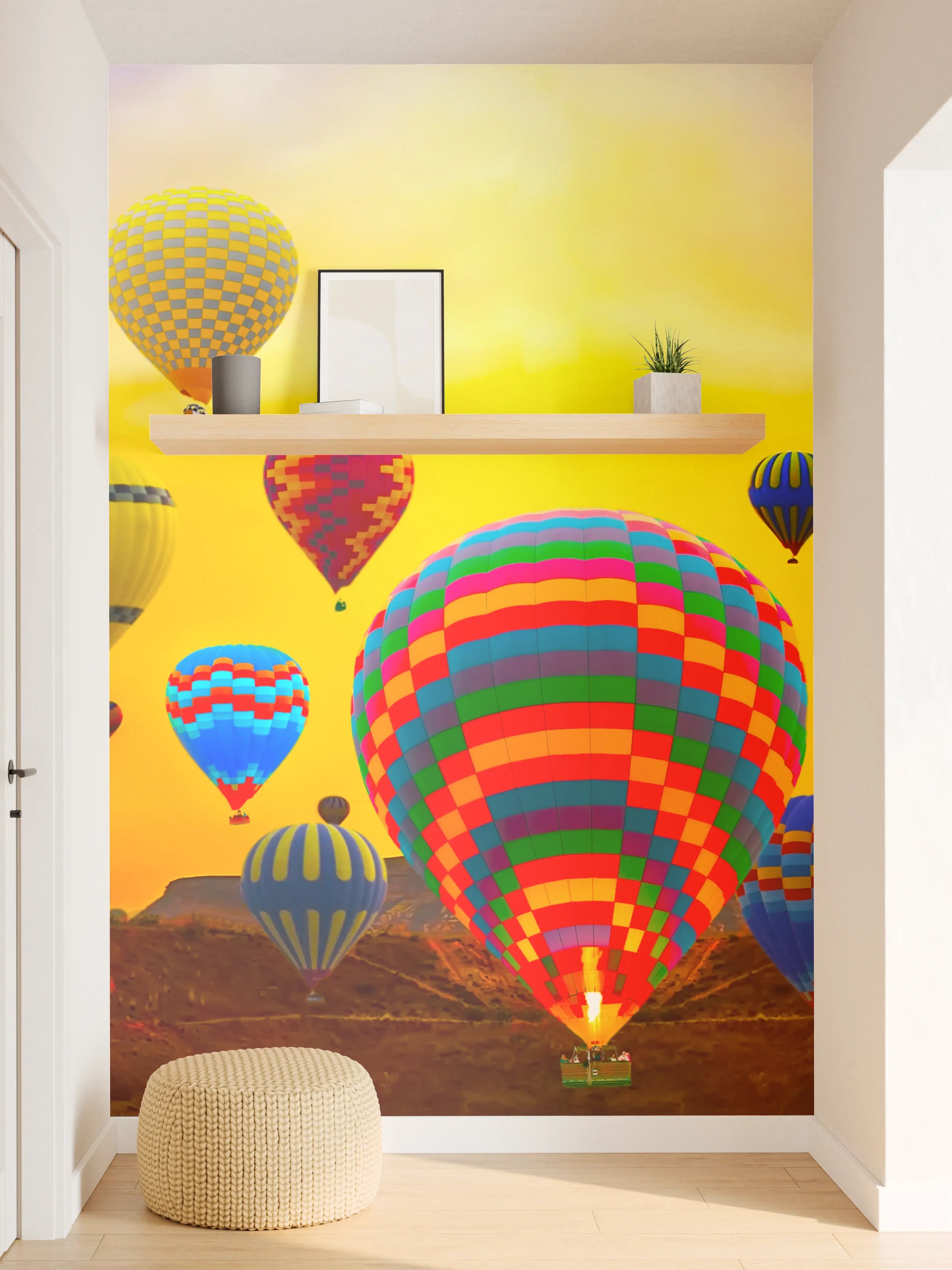Wandverkleidung Flur - Graue Heißluftballons im Sonnenlicht