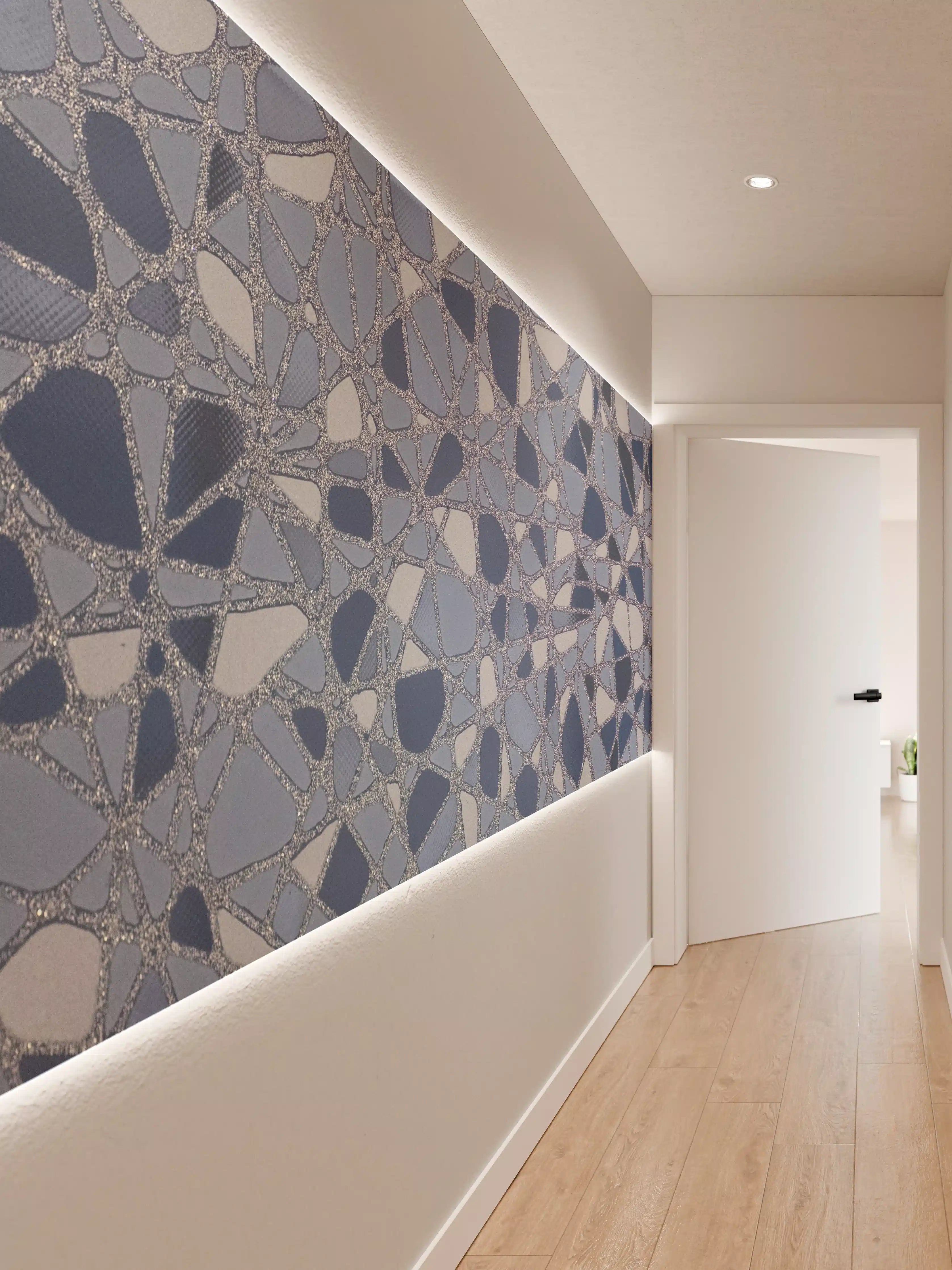 Wandverkleidung Flur - Graue Mosaikfliesen mit weißen Mustern