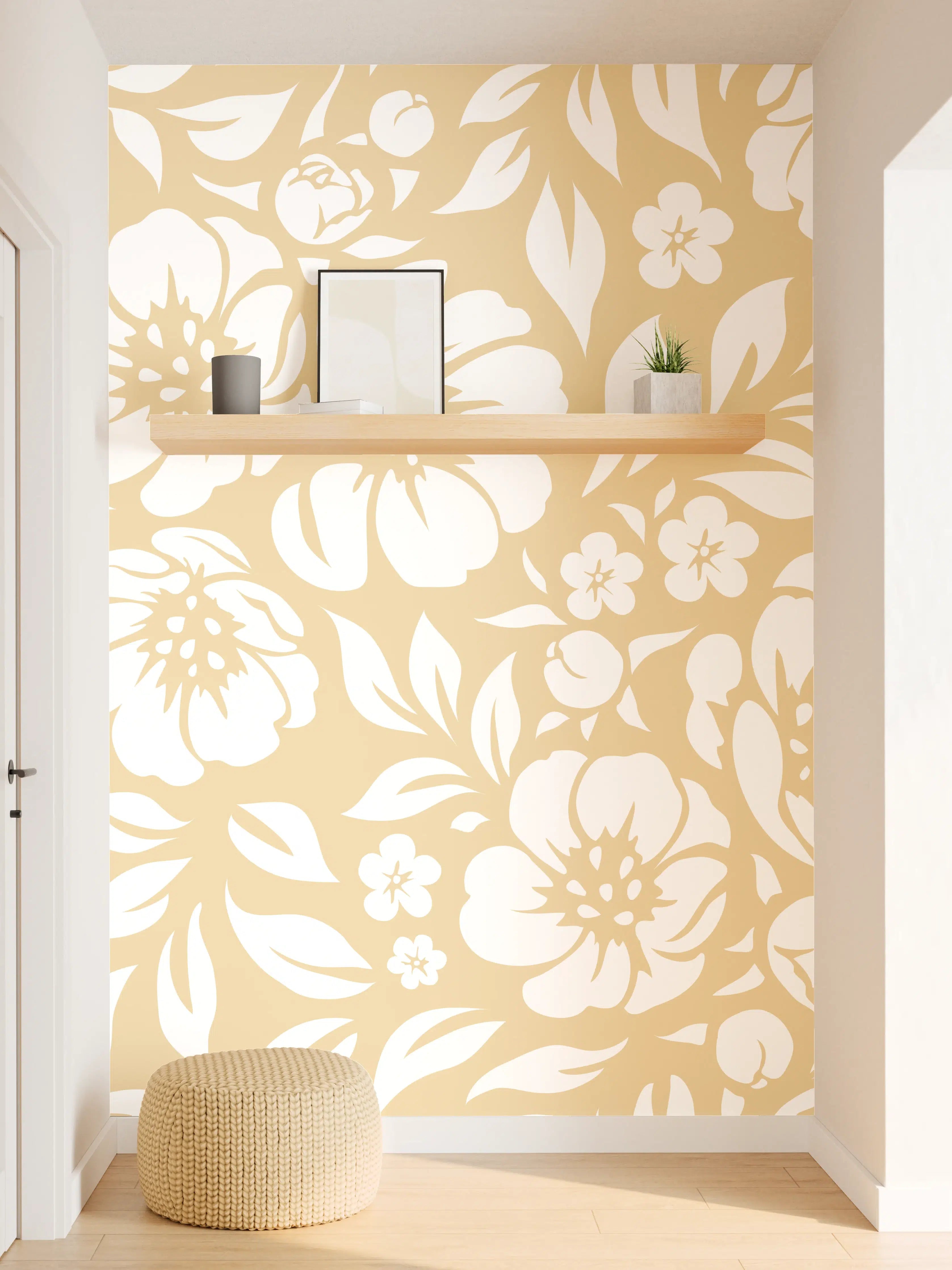 Wandverkleidung Flur - Hellblumiges Silhouettenmuster in Beige