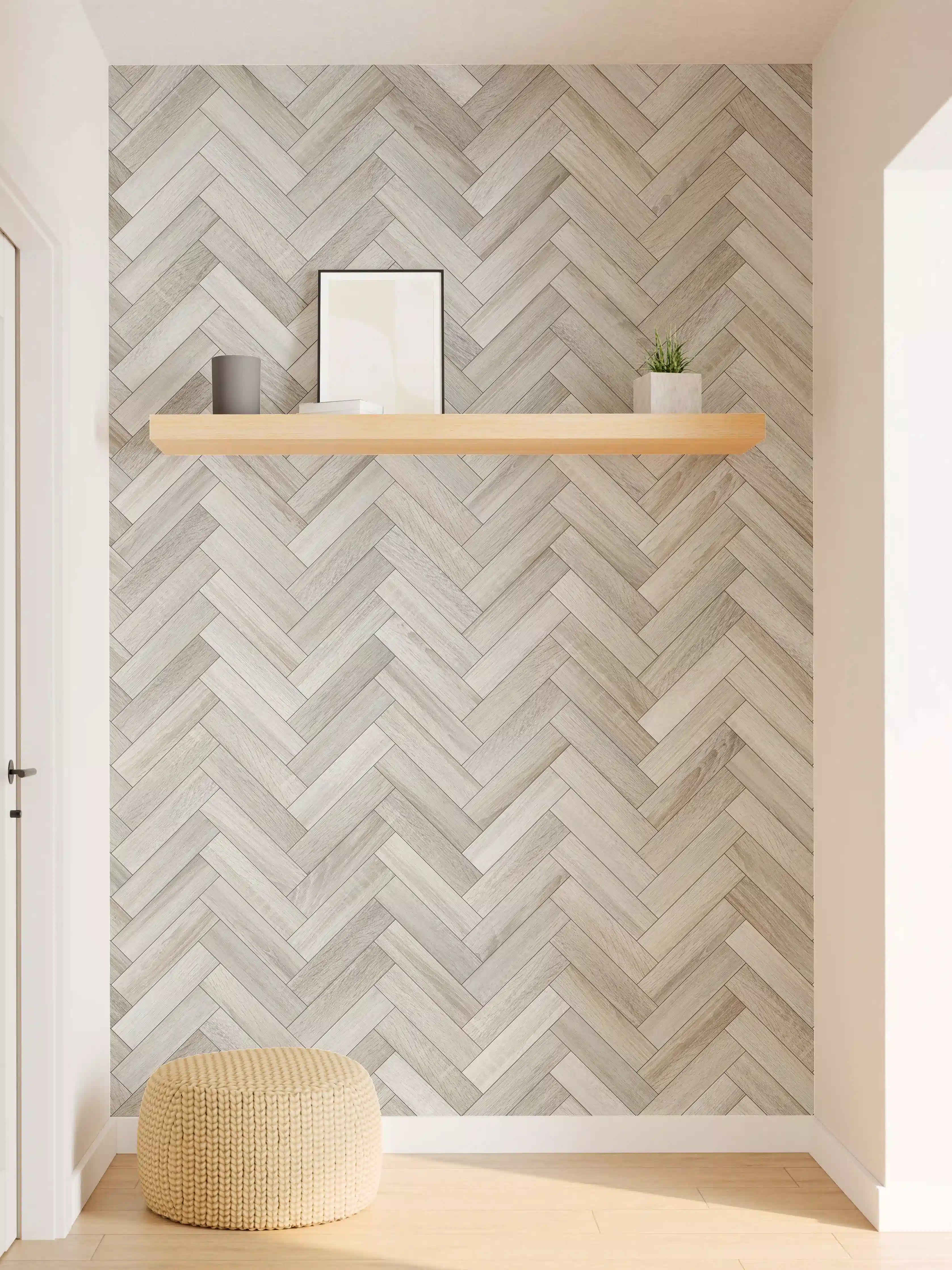 Wandverkleidung Flur - Heller Holzboden im Herringbone-Design