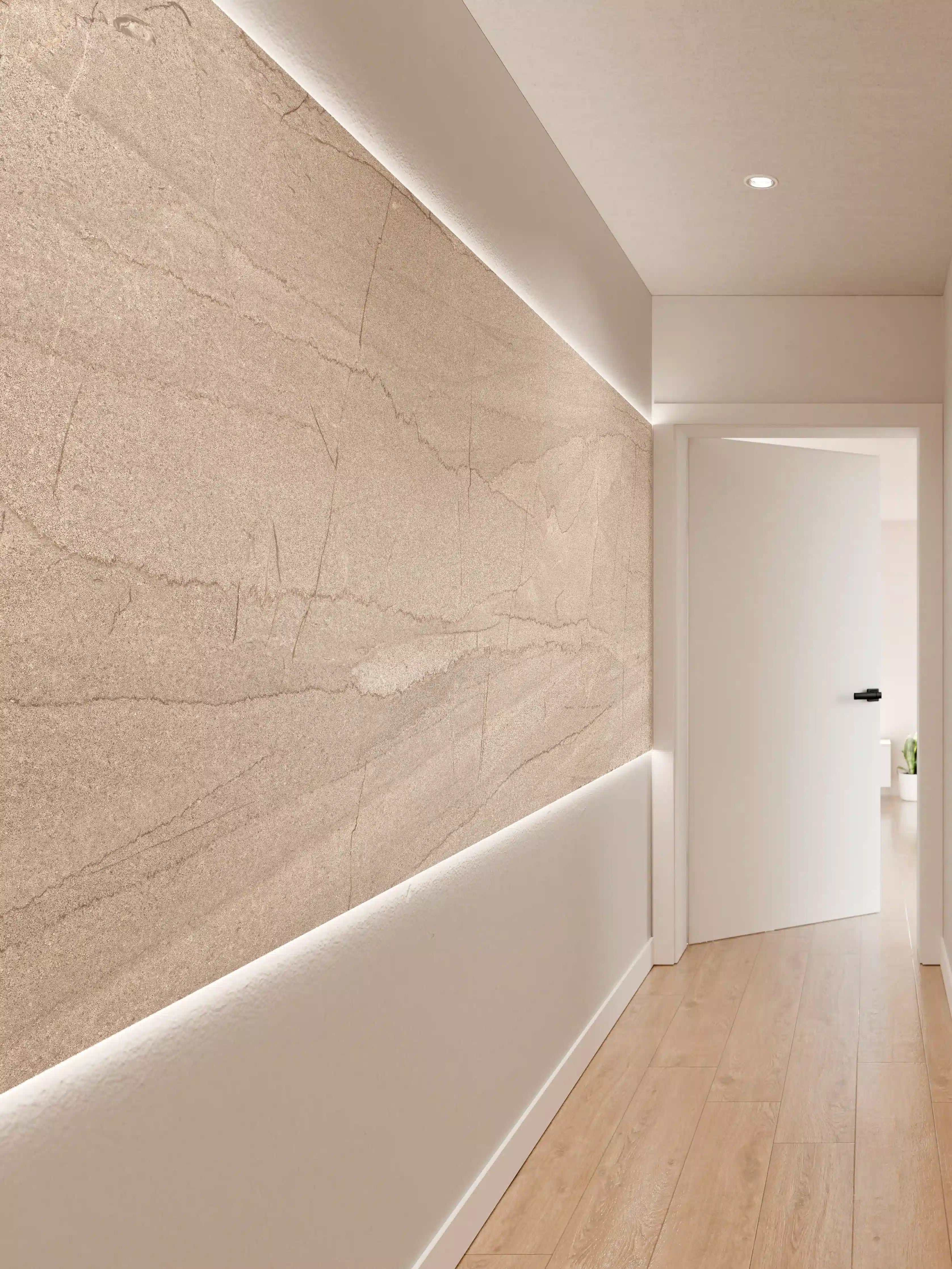 Wandverkleidung Flur - Helles Beigeton mit Naturmarmor-Optik