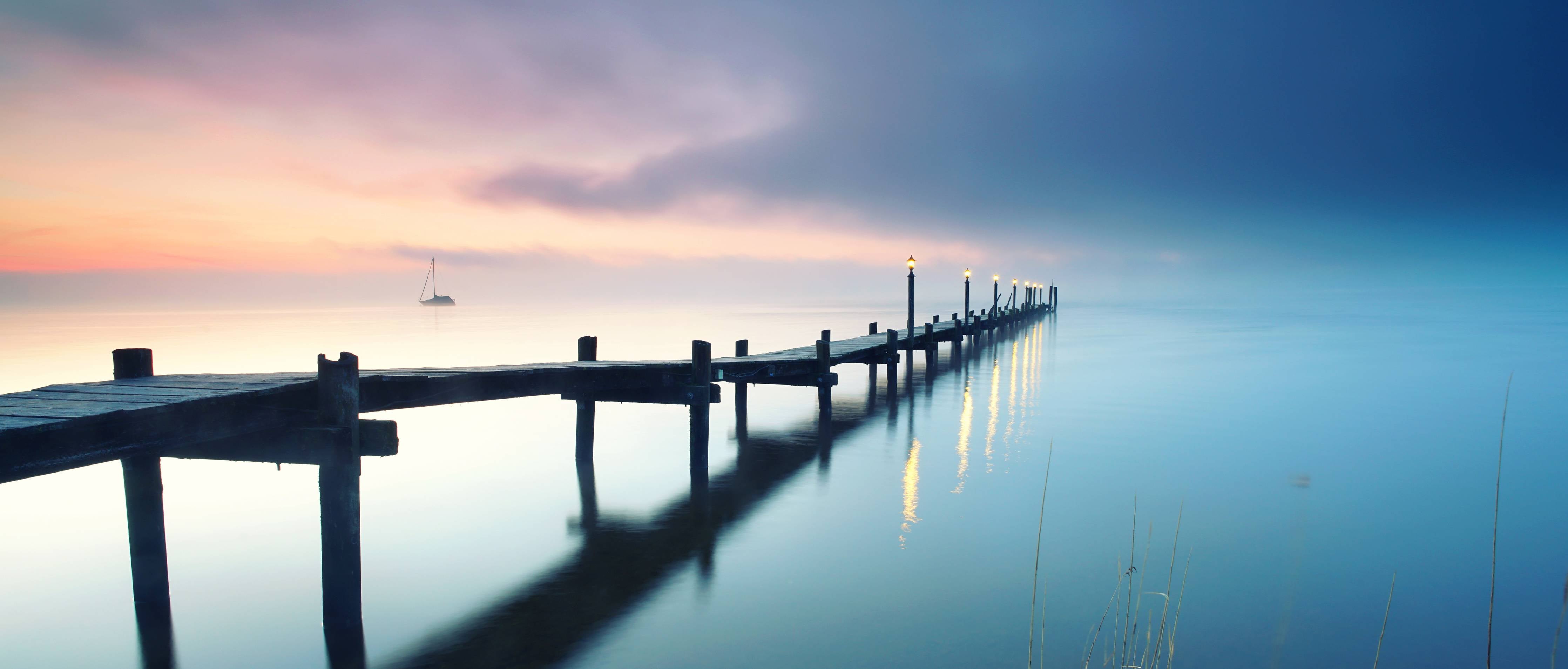 Wandverkleidung Flur-Himmel, Wasser und Steg bei Sonnenuntergang