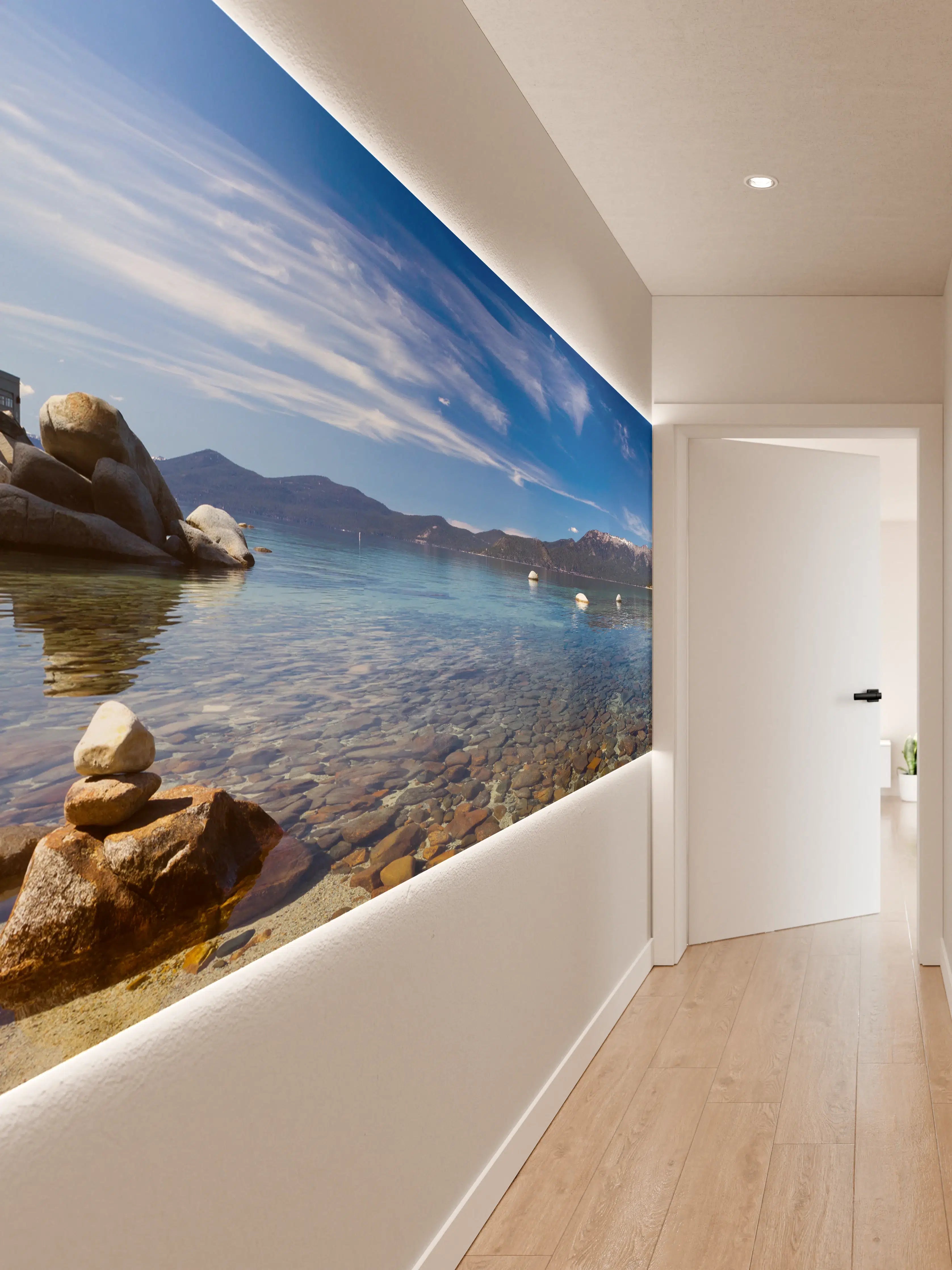 Wandverkleidung Flur - Idyllische Bergsee-Landschaft mit klarer Wasserfläche