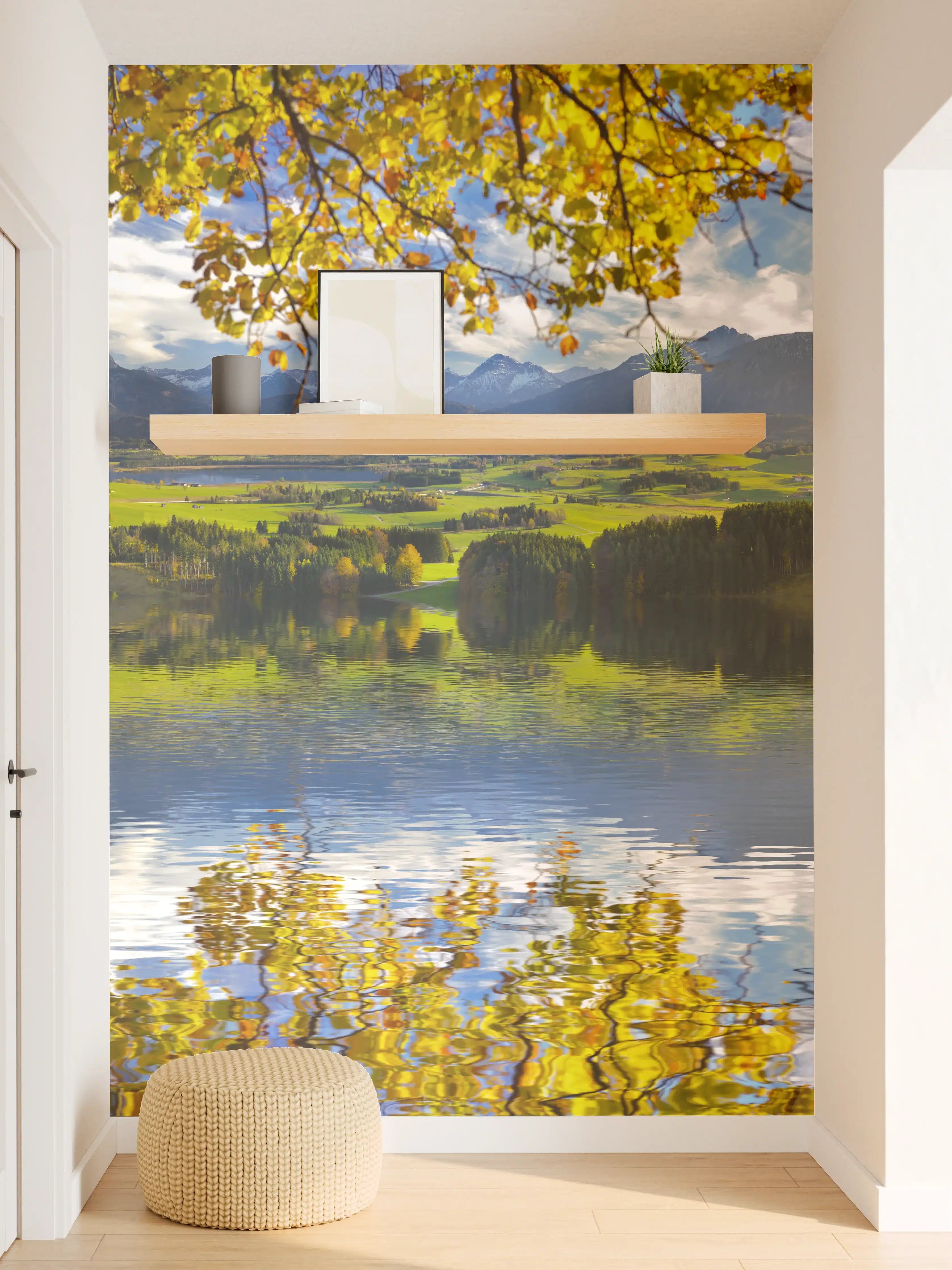 Wandverkleidung Flur - Idyllisches See- und Bergpanorama im Herbst