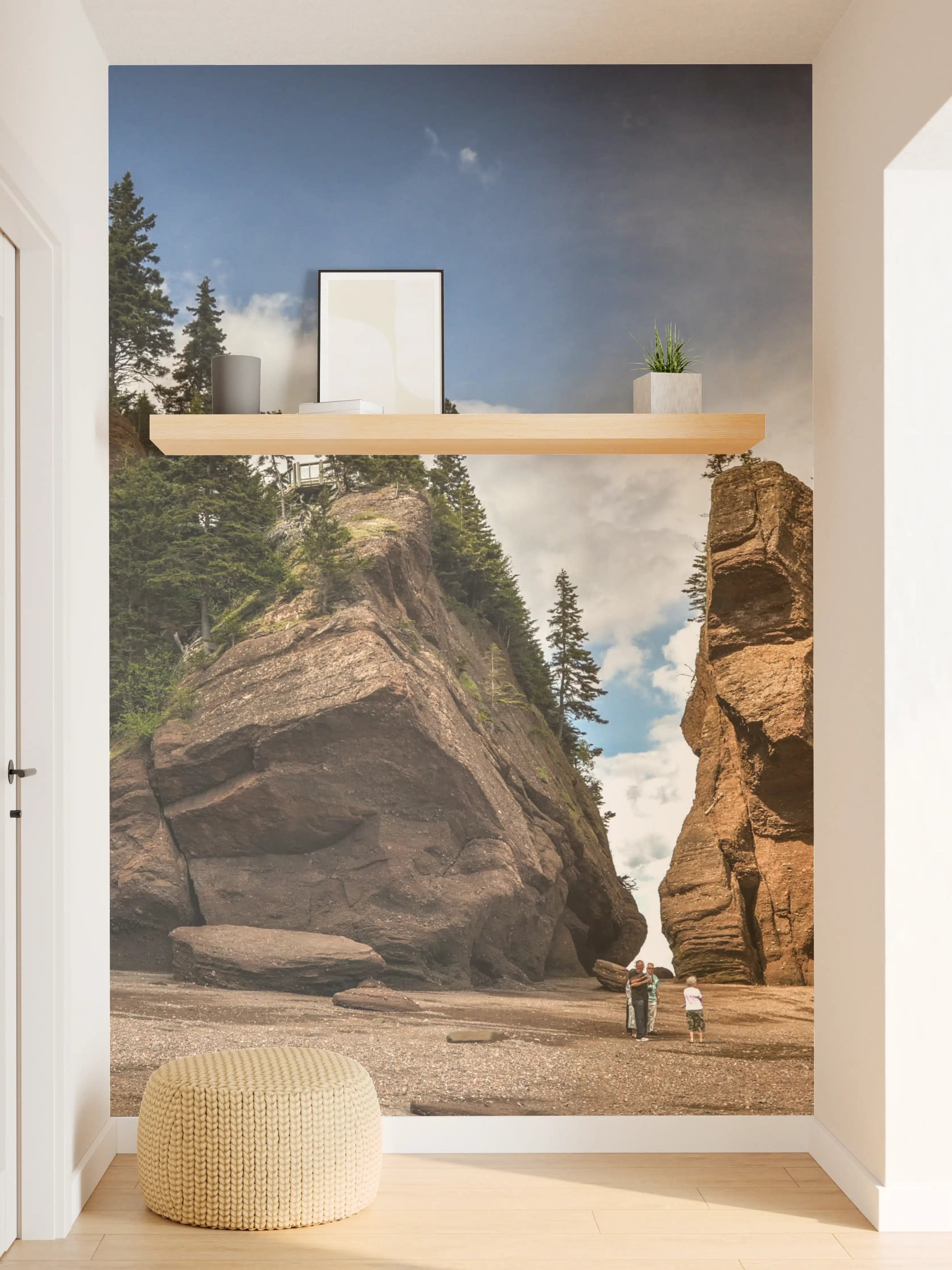 Wandverkleidung Flur - Küstliche Felsenlandschaft mit dramatischem Himmel