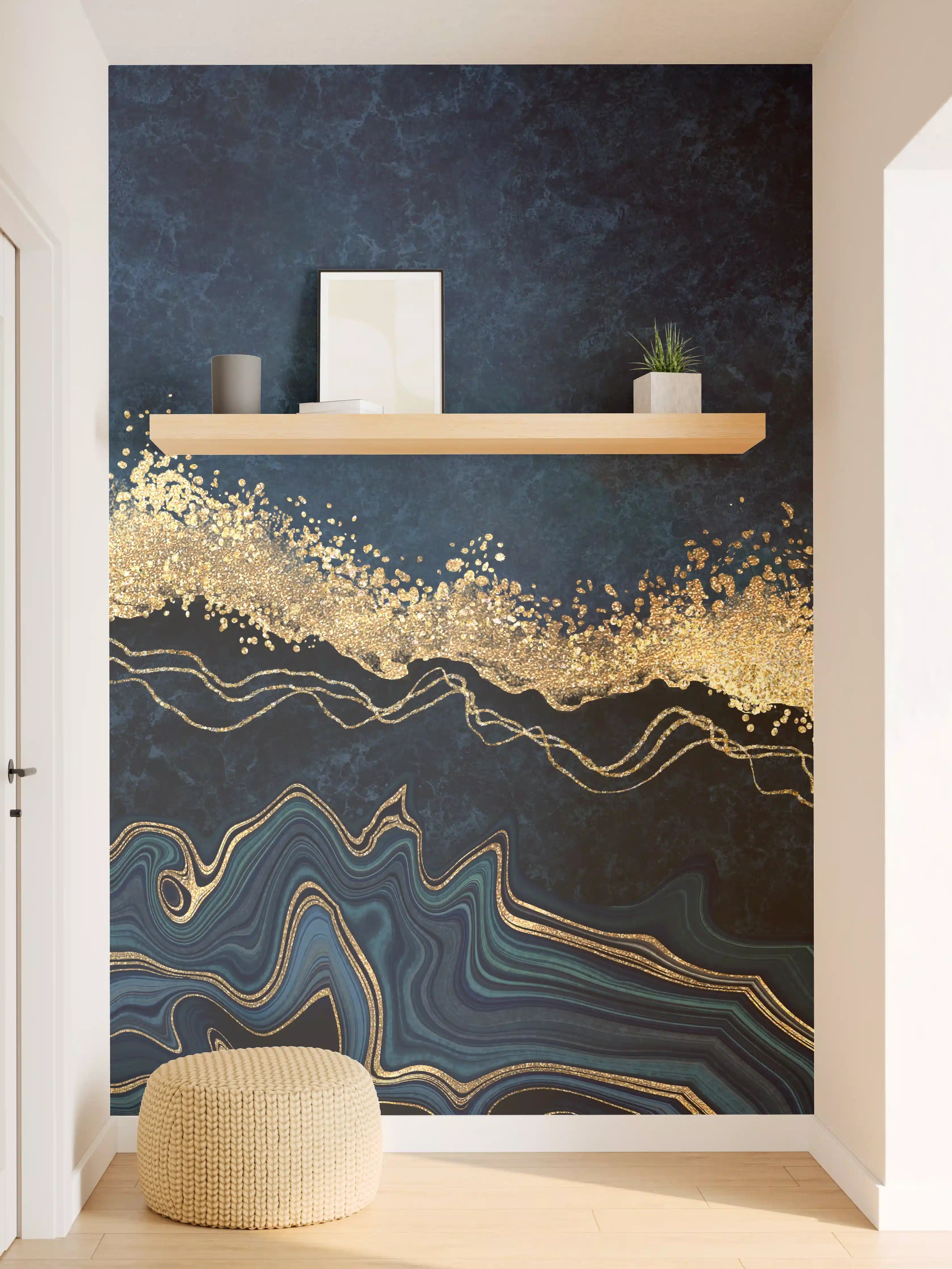 Wandverkleidung Flur - Luxuriöses Design mit goldenen Akzenten