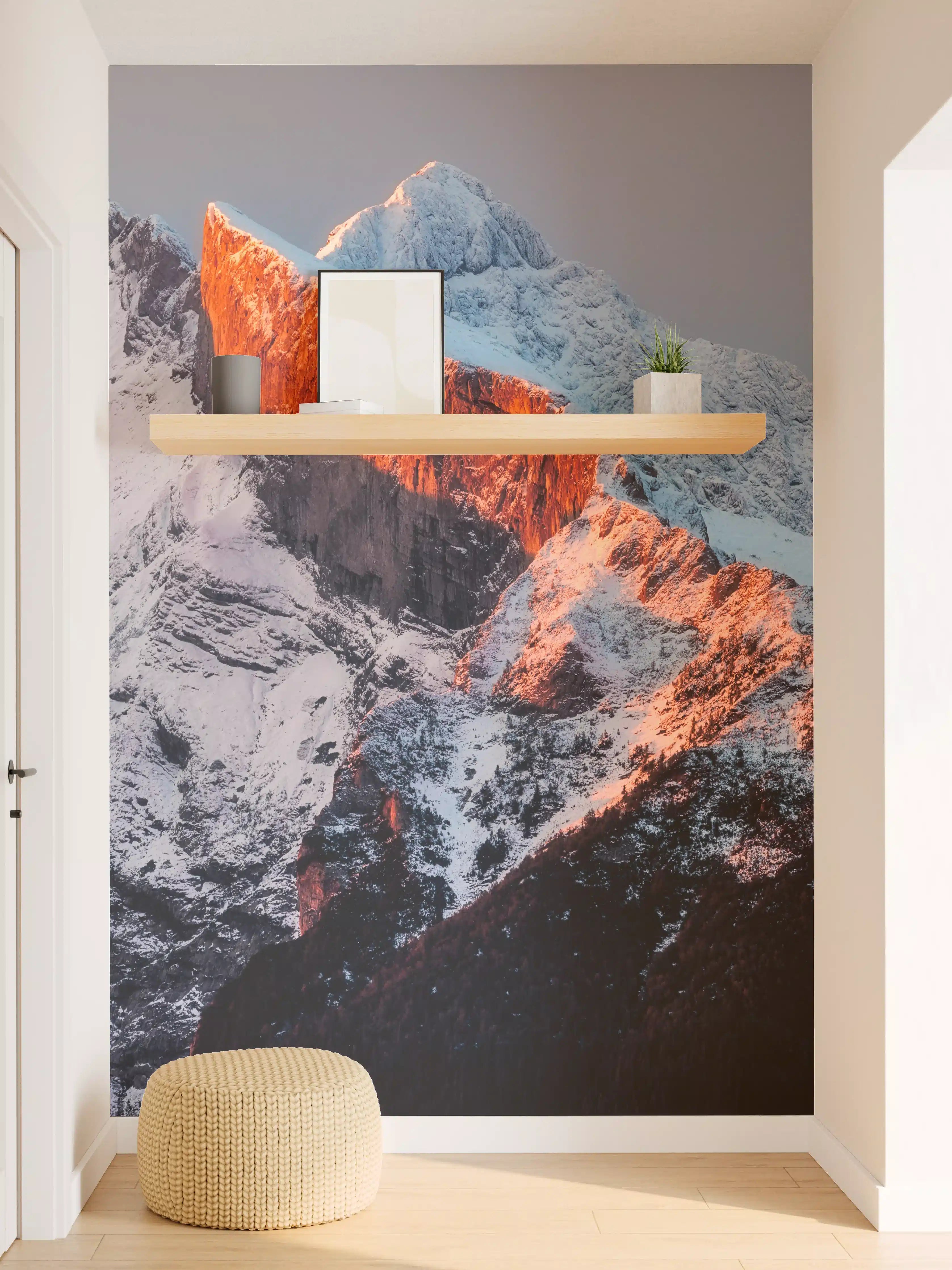 Wandverkleidung Flur - Majestätische Berge im goldenen Abendlicht