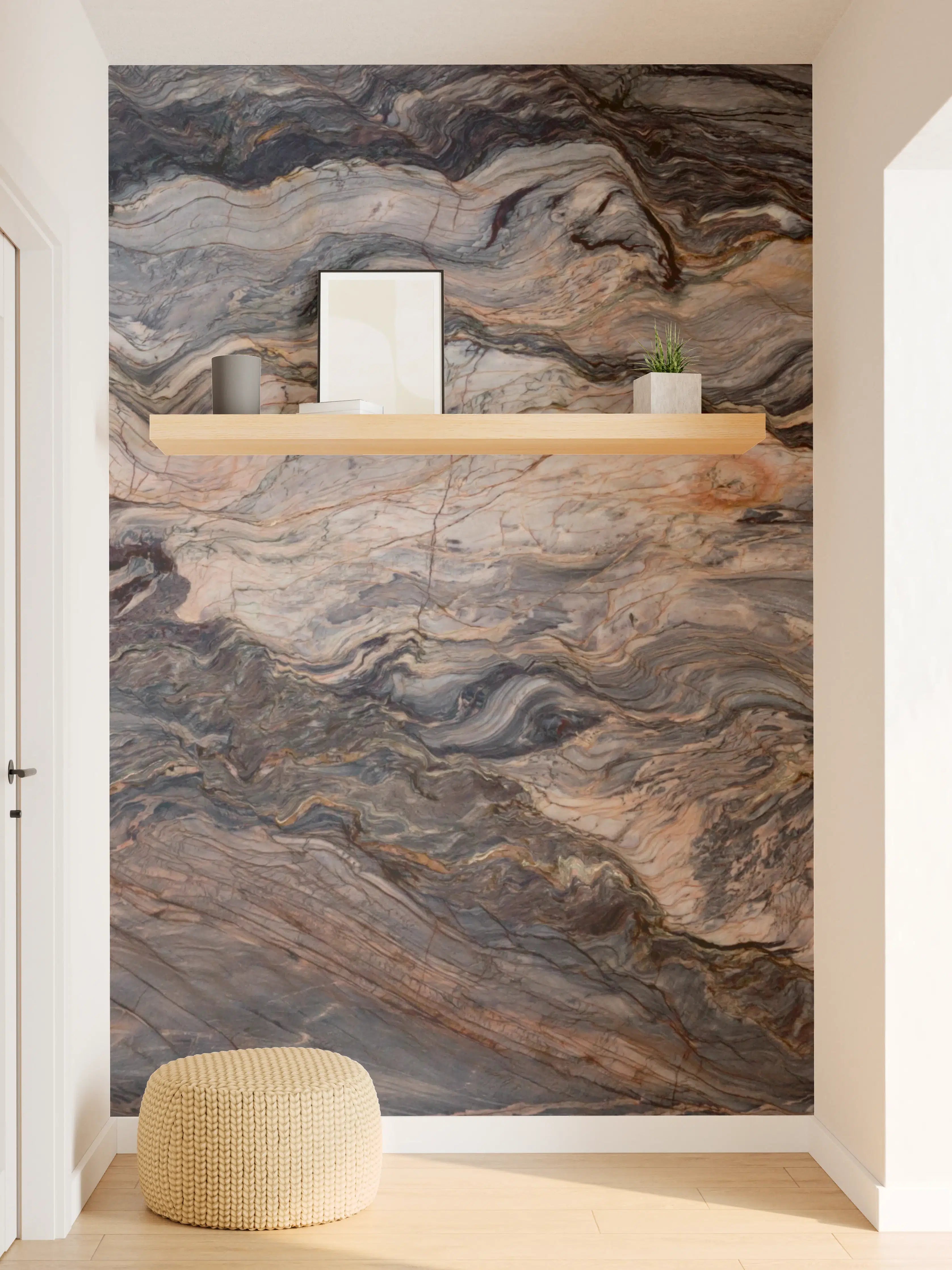 Wandverkleidung Flur - Naturstein-Muster in dunklen Tönen