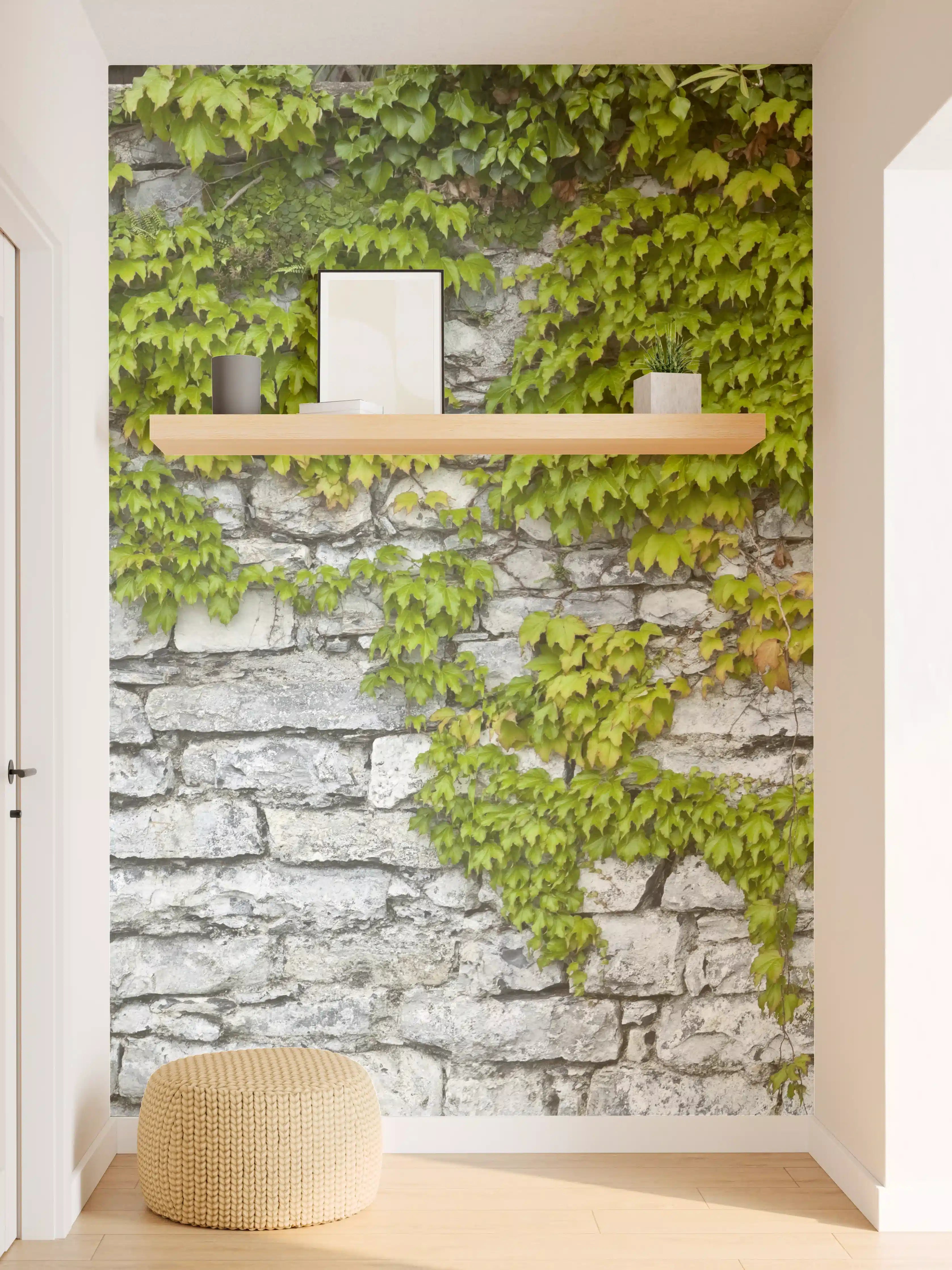Wandverkleidung Flur - Natursteinmauer mit Weinlaub