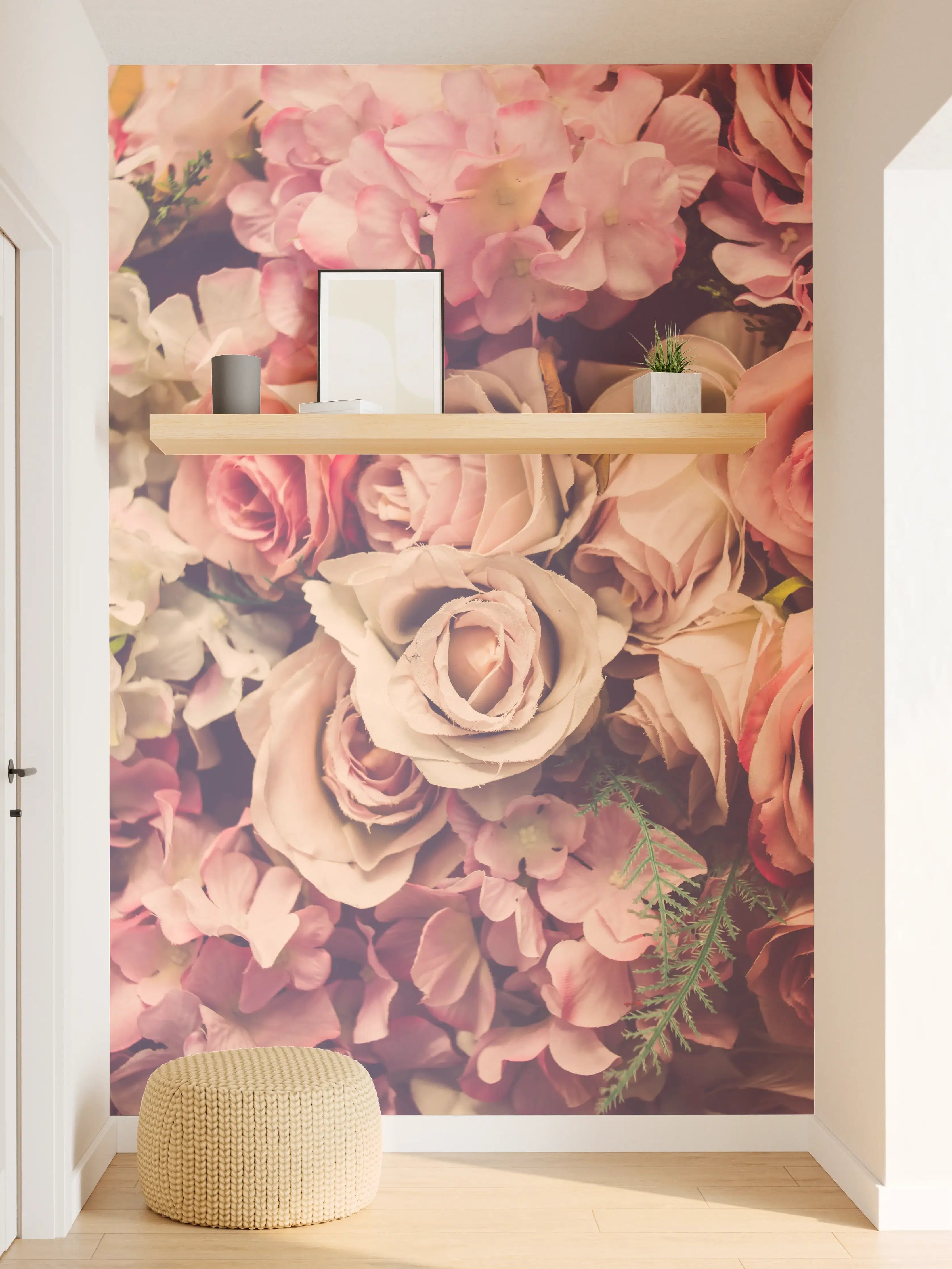 Wandverkleidung Flur - Romantische Blumenpracht in Pastellfarben