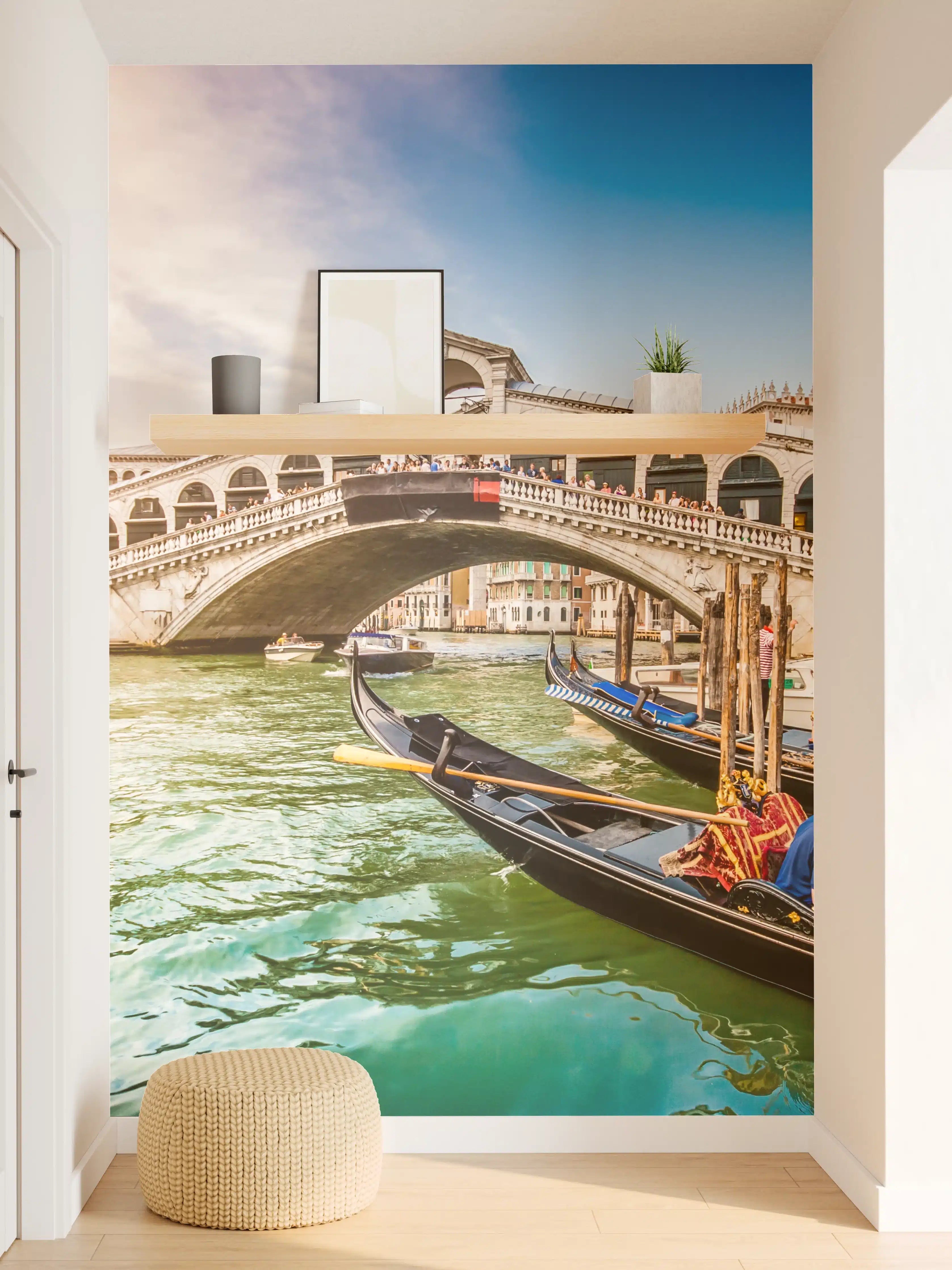 Wandverkleidung Flur - Romantische Gondelfahrt in Venedig bei Sonnenuntergang