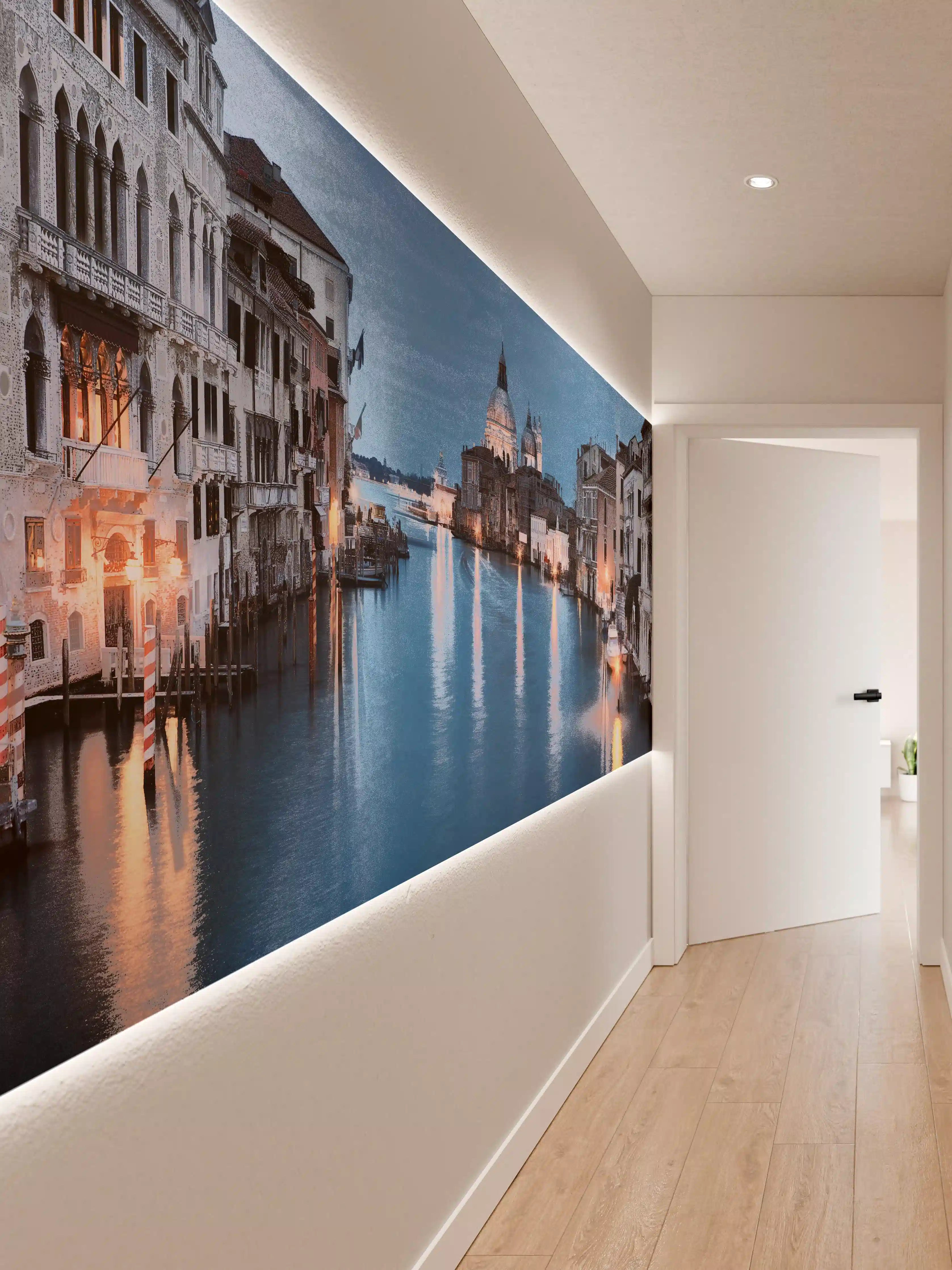 Wandverkleidung Flur - Romantischer Gondelverkehr in Venedig bei Sonnenuntergang