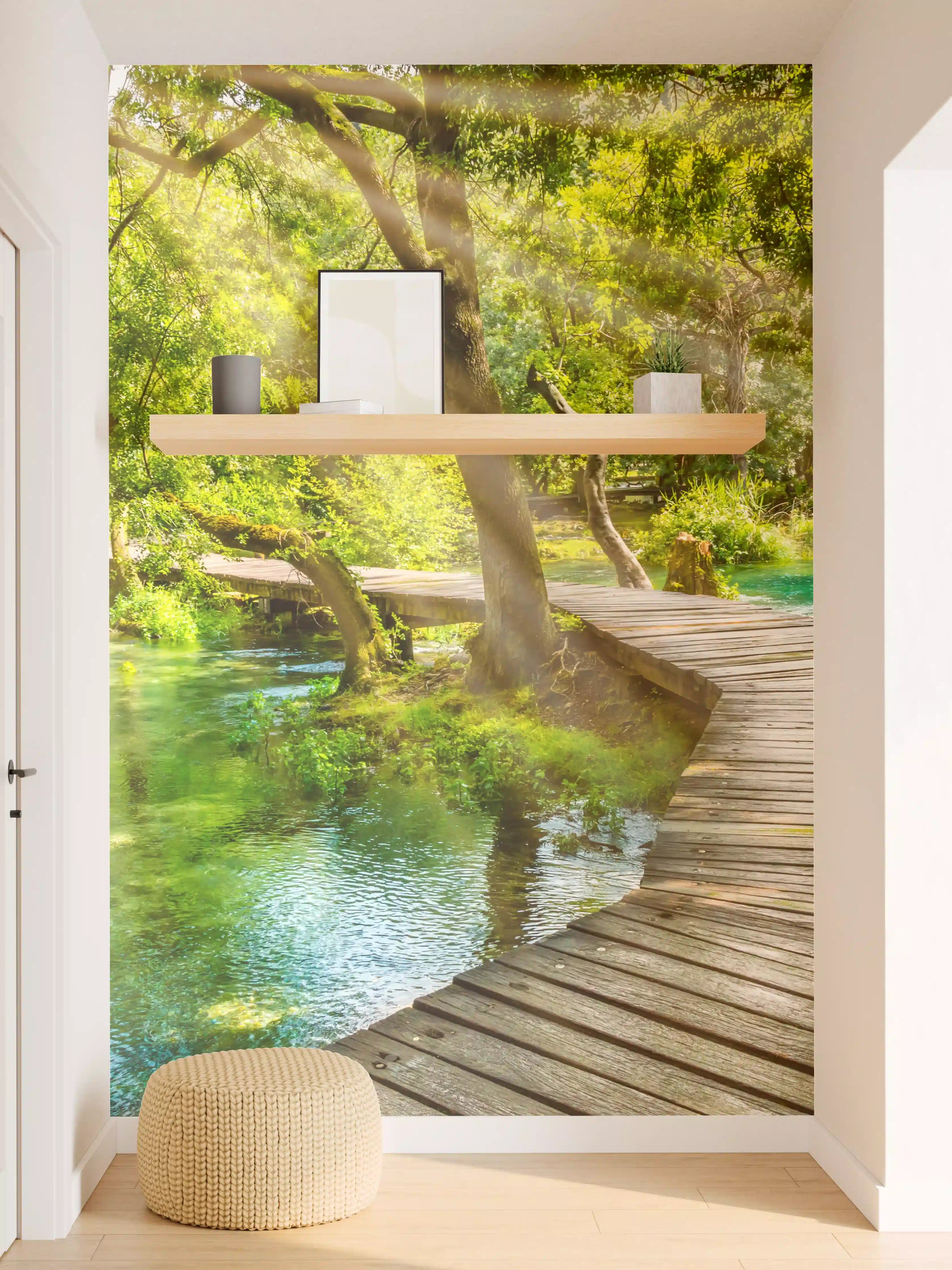 Wandverkleidung Flur - Sanfter Grauwaldpfad am Fluss