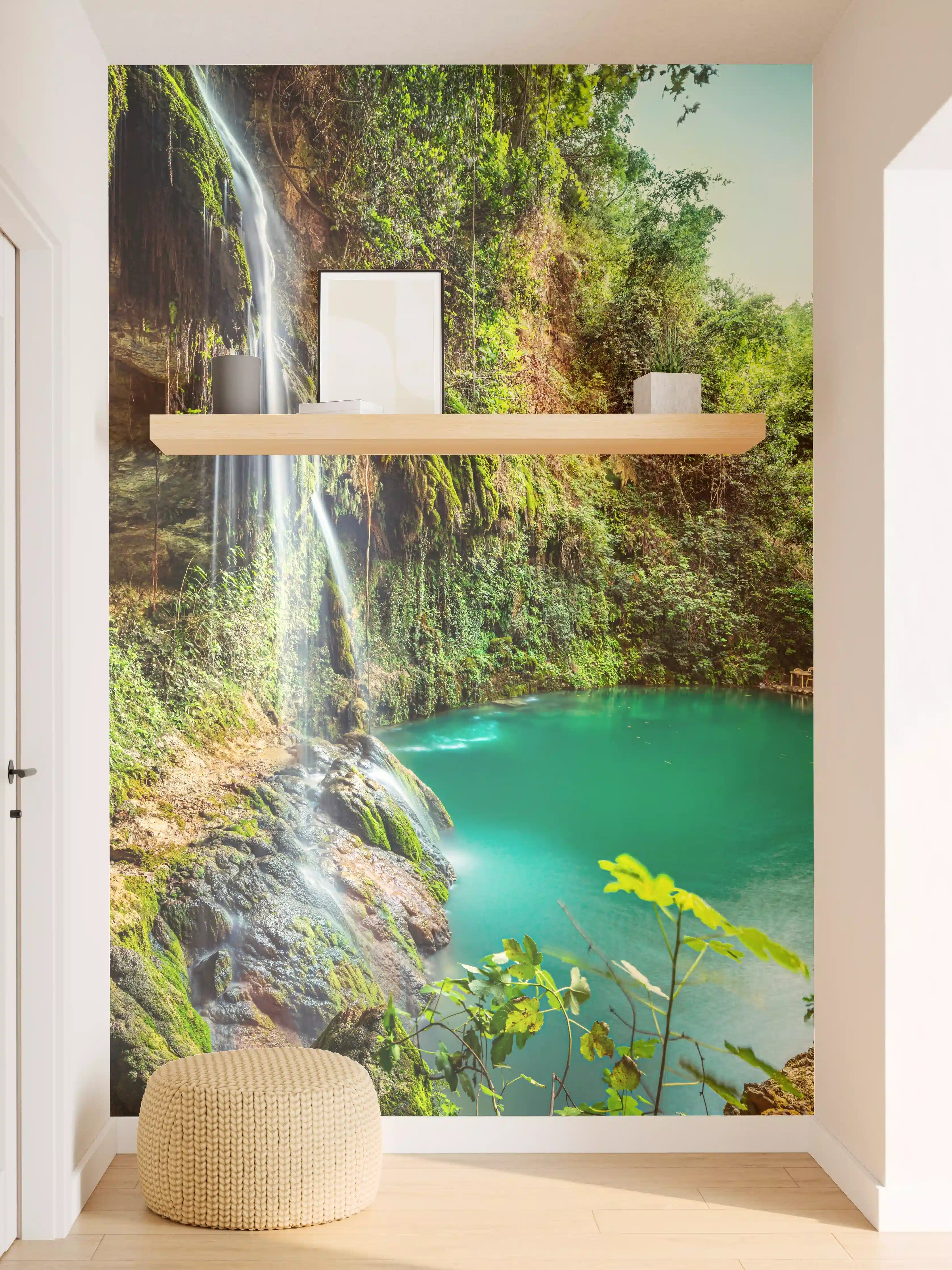 Wandverkleidung Flur - Sanfter Grauwasserfall im Morgengrau