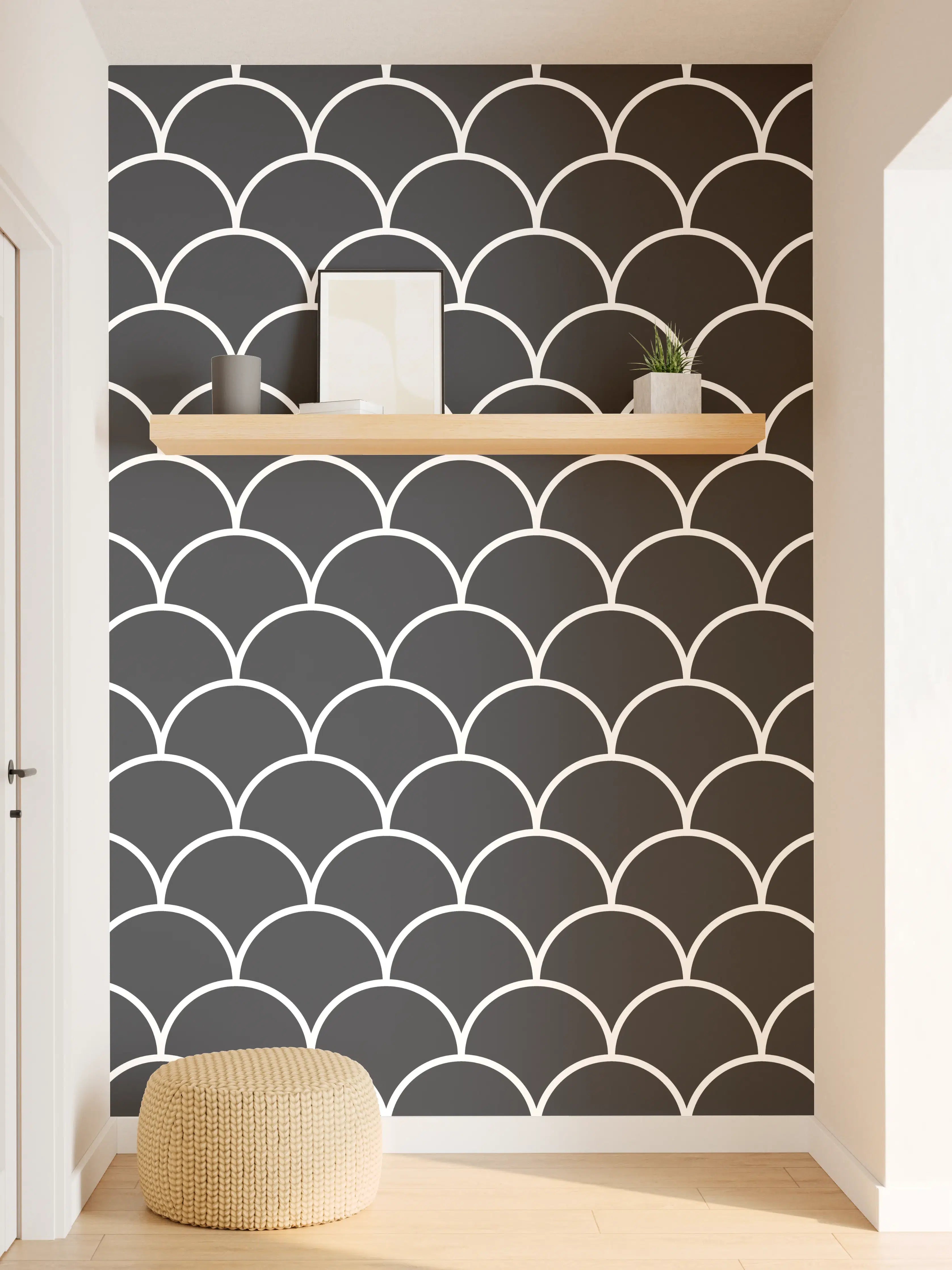 Wandverkleidung Flur - Schwarz-weiße Fischschuppen-Muster, elegant und zeitlos