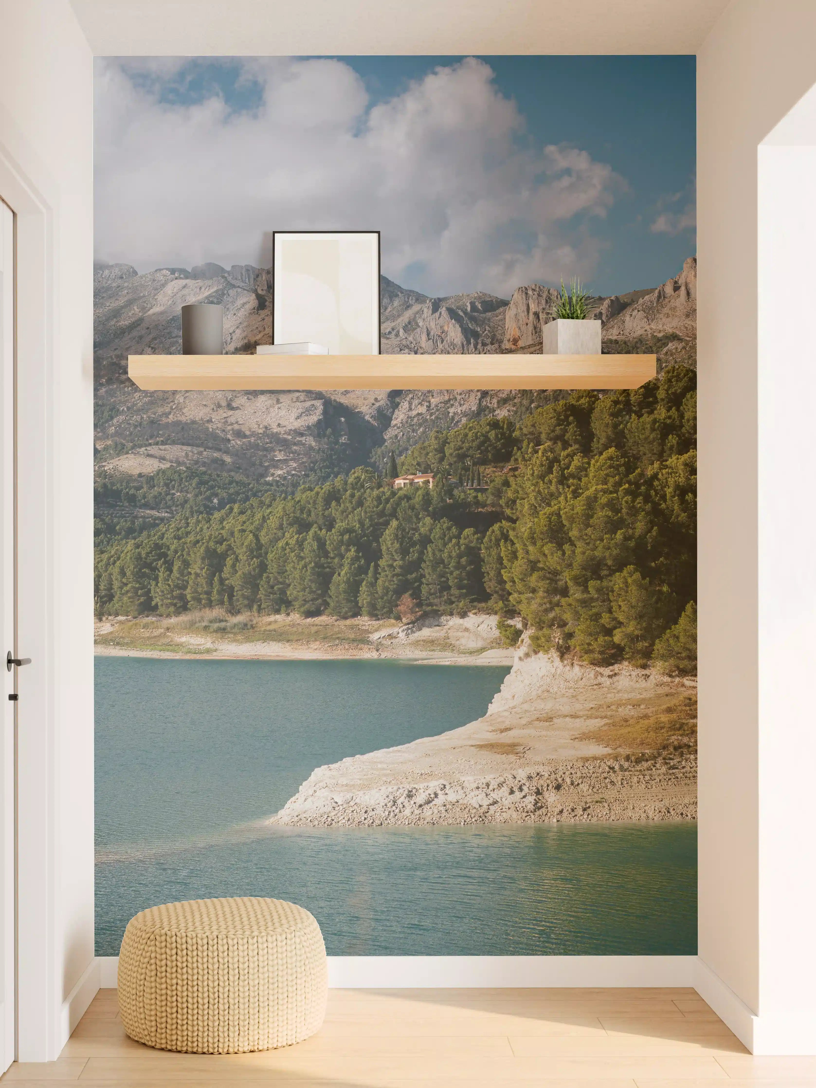 Wandverkleidung Flur - Spektakulärer Bergsee mit umliegenden Bergen