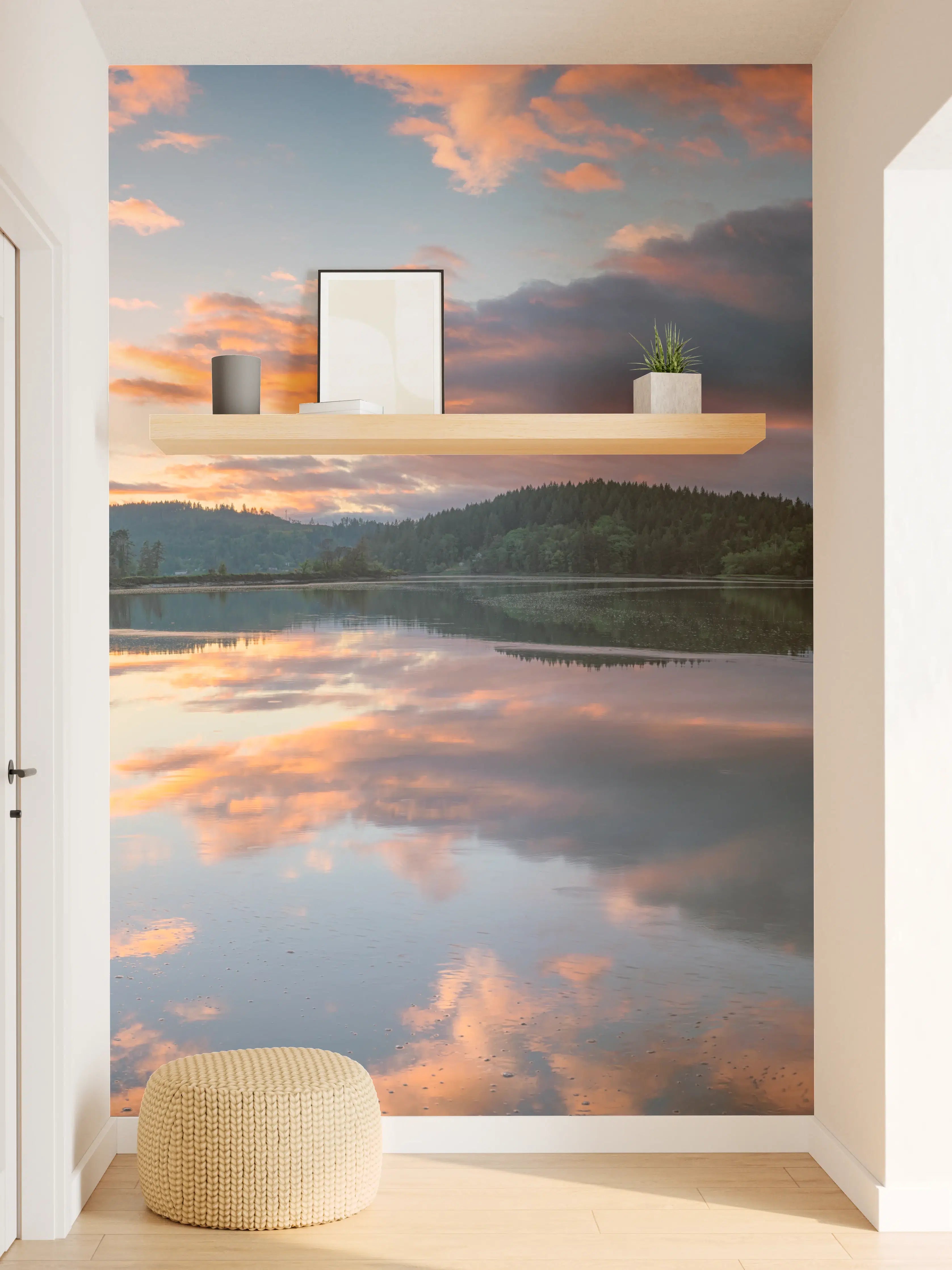 Wandverkleidung Flur - Spiegelnder See im Sonnenuntergang