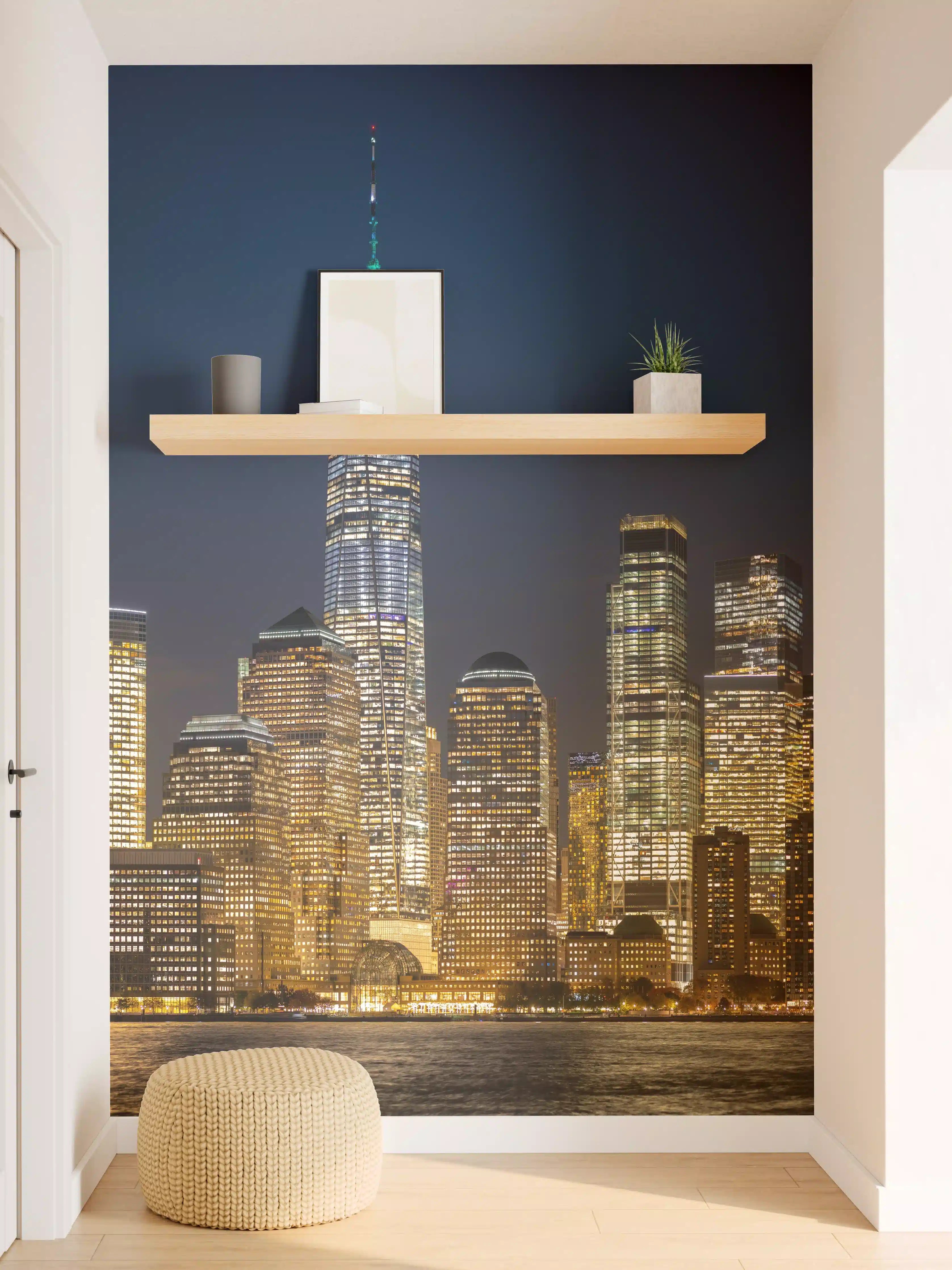Wandverkleidung Flur - Stadt bei Nacht mit Skyline und berühmtem Wolkenkratzer