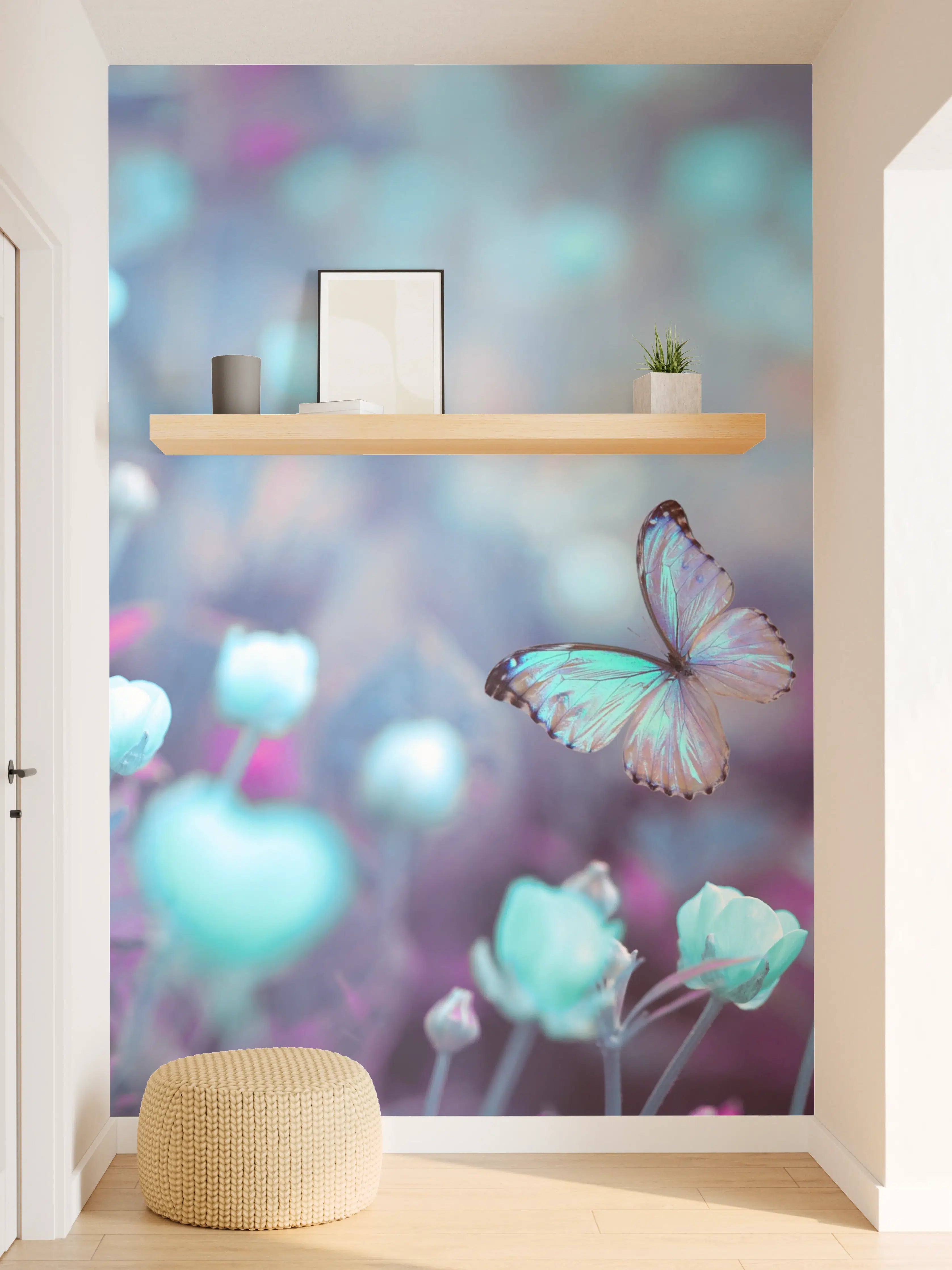 Wandverkleidung Flur - Traumhafte Blumenwiese mit Schmetterlingen