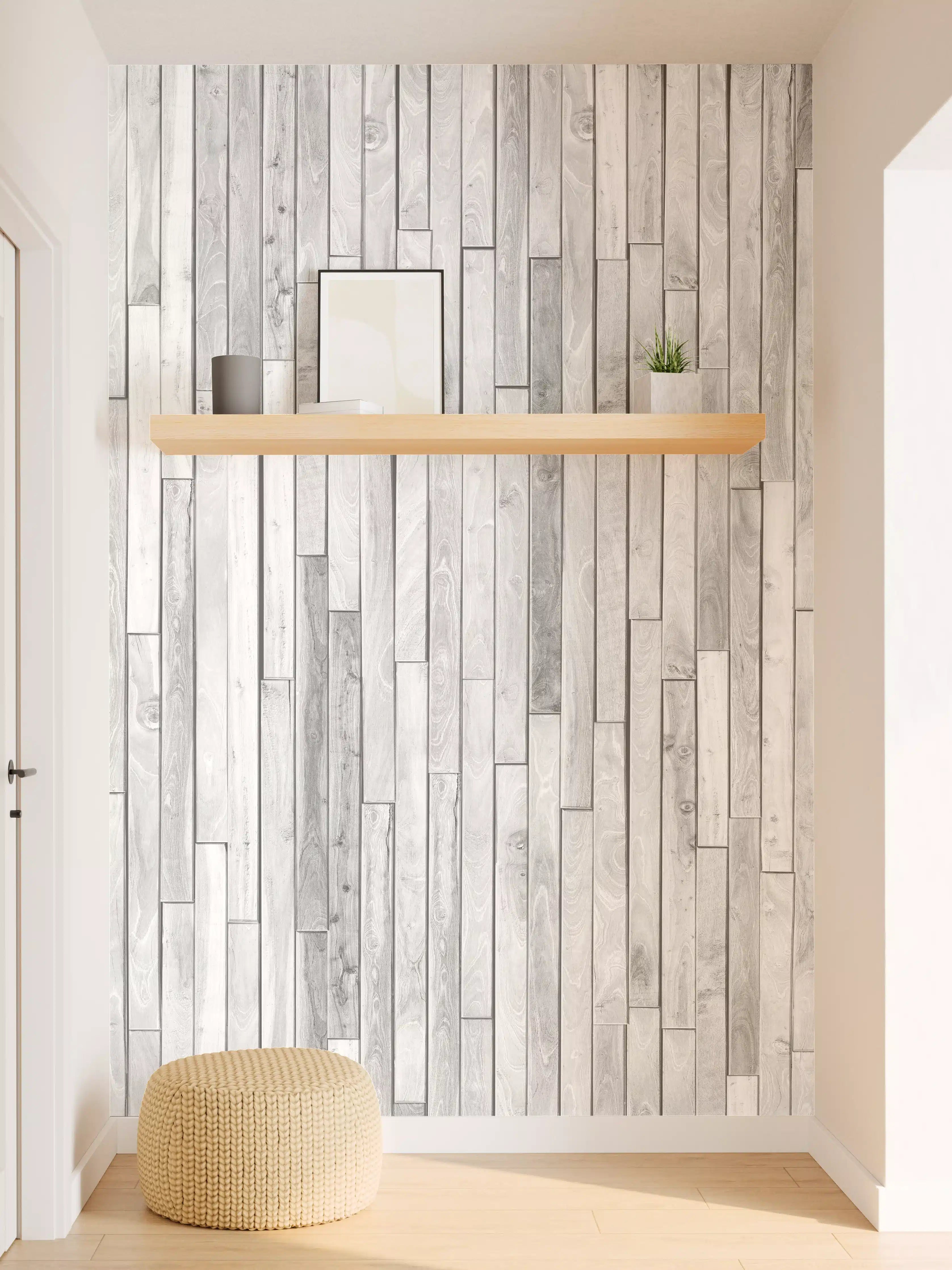 Wandverkleidung Flur - Vertikale weiße kleine Kiefernholzstücke
