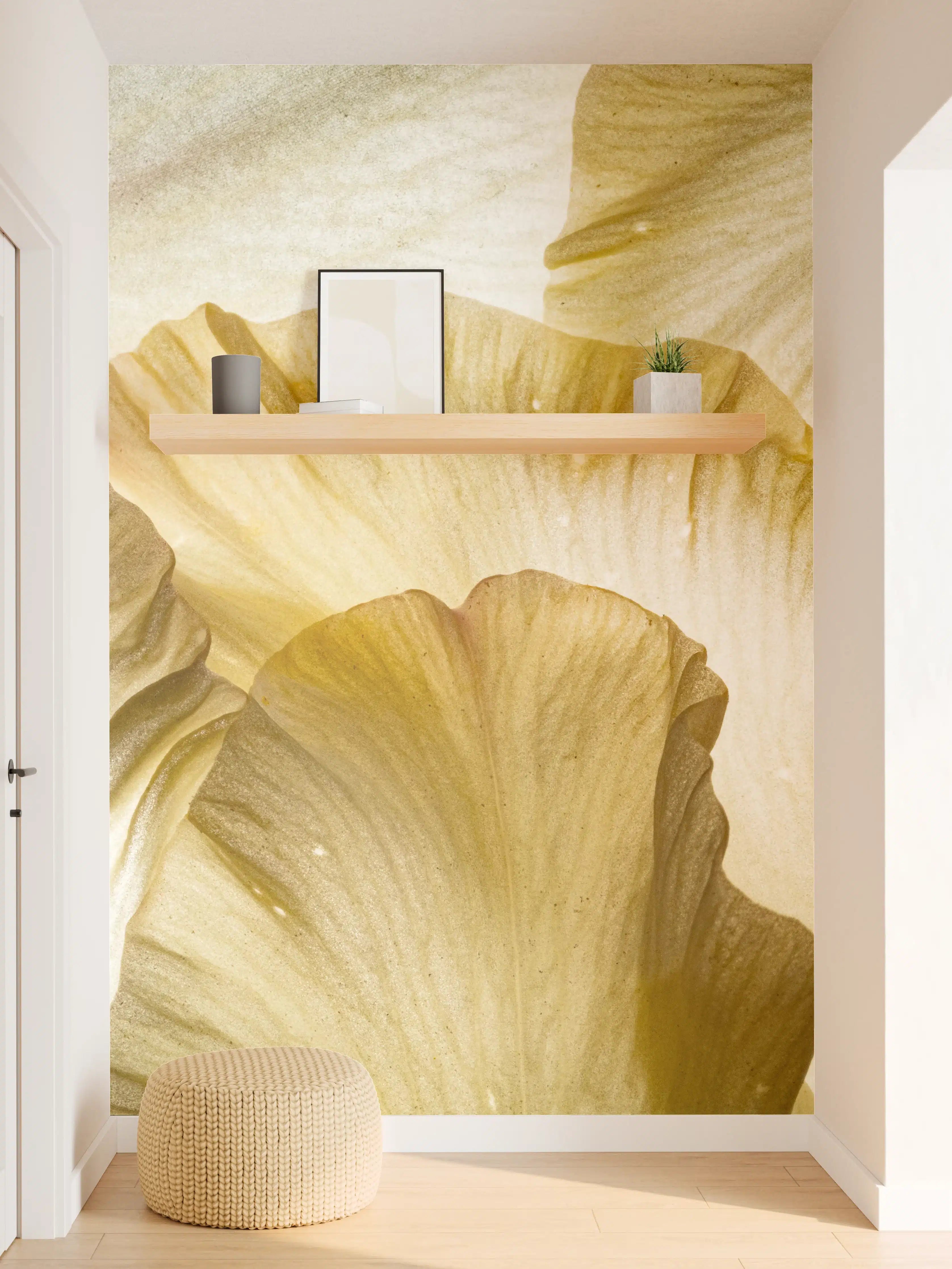 Wandverkleidung Flur - Zarte Pastellblumen mit Grauweißnuancen