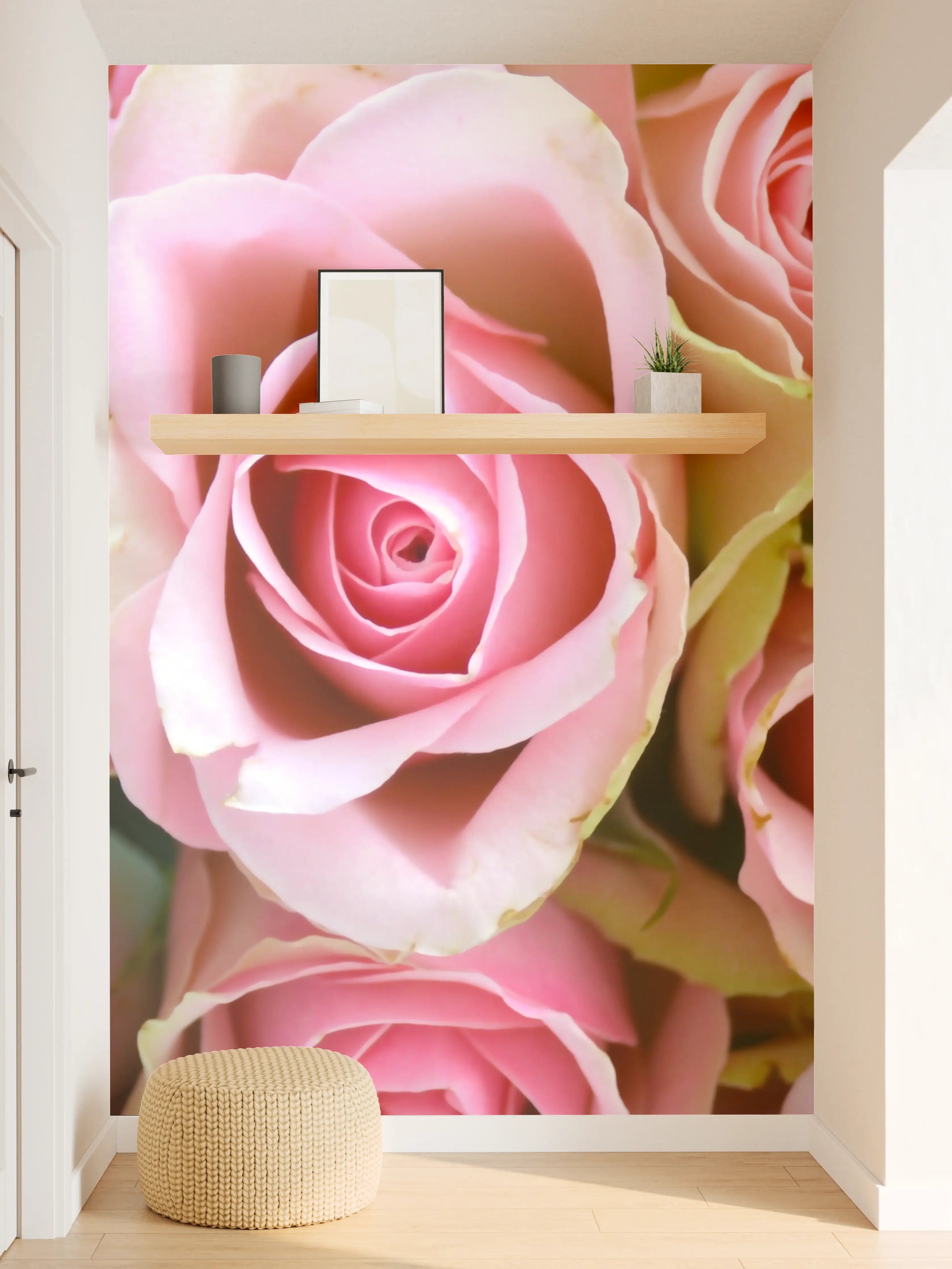 Wandverkleidung Flur - Zarte rosa Rosenblüten