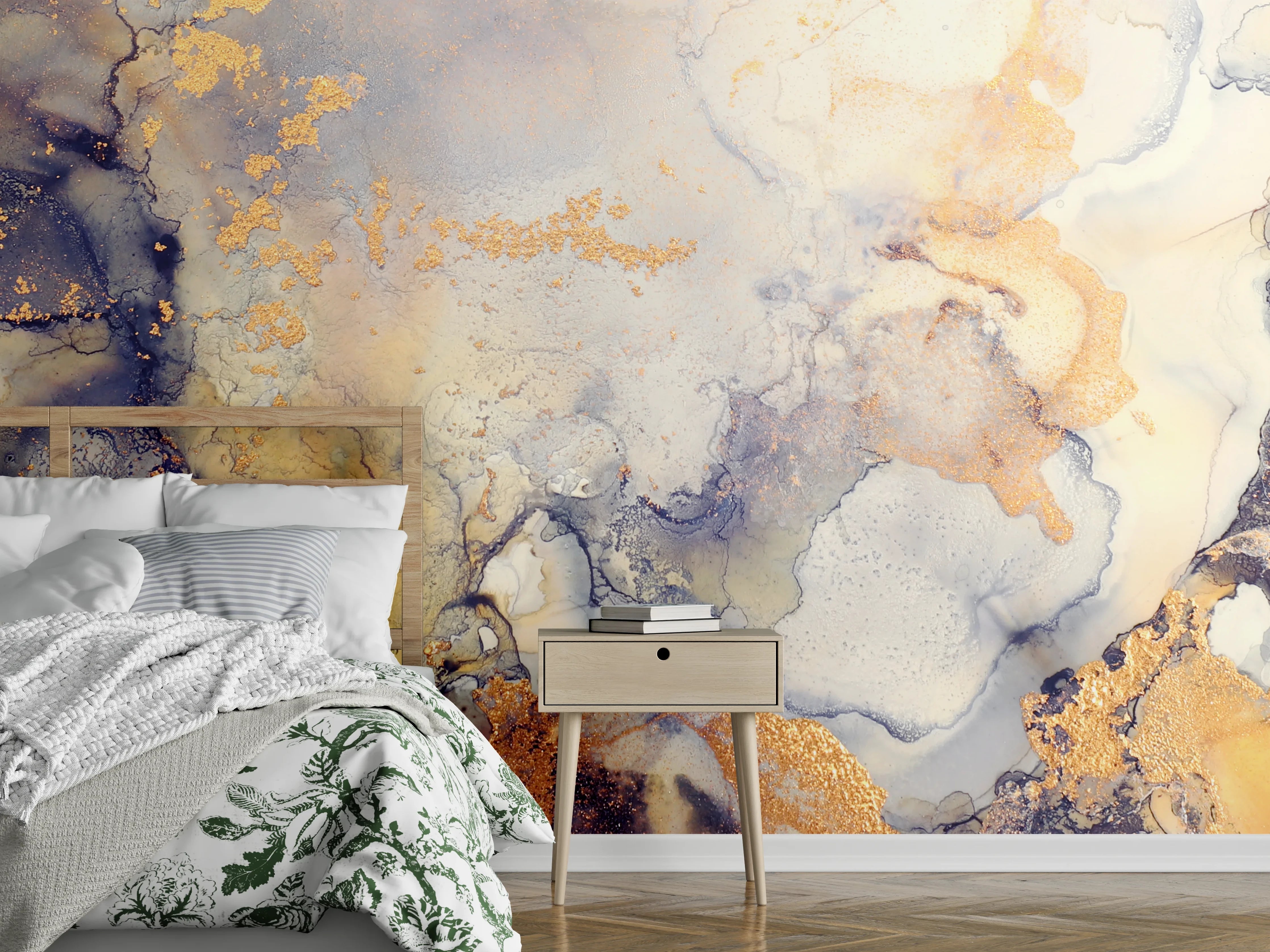 Wandverkleidung Schlafzimmer - Abstrakte Aquarell-Marmoroptik in Gold