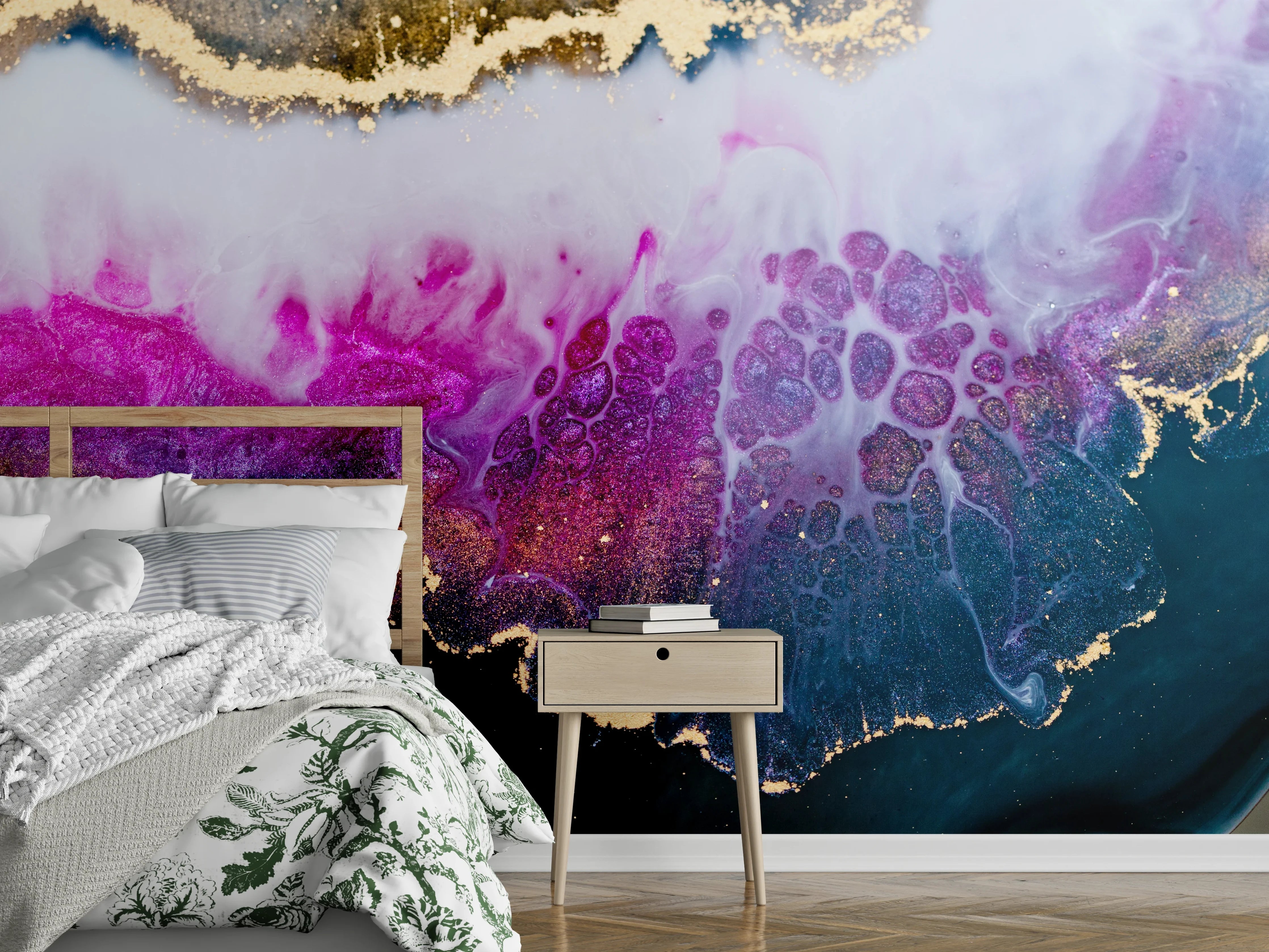 Wandverkleidung Schlafzimmer - Abstrakte Kunst: Lila, Gold & Schwarz