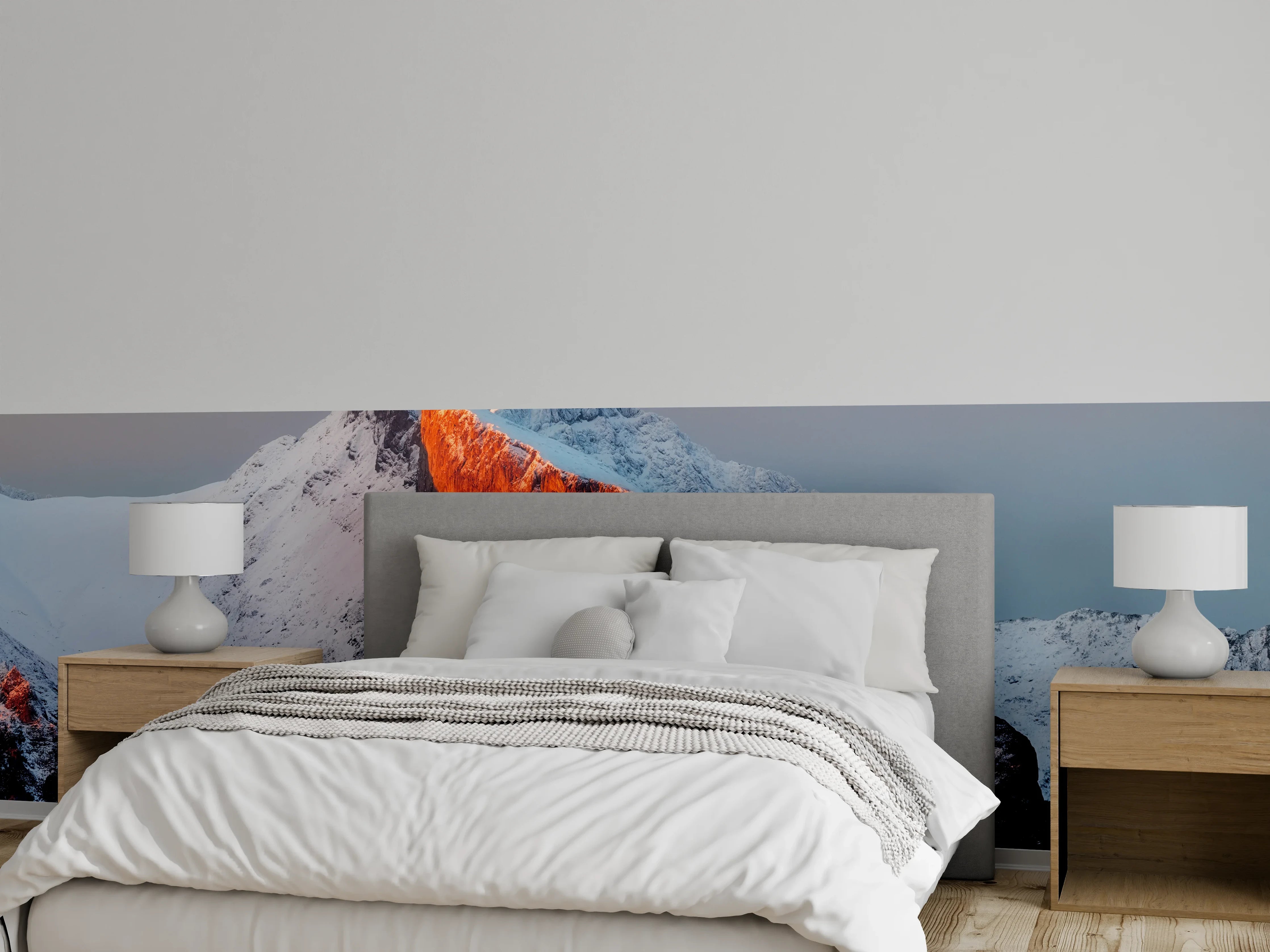 Wandverkleidung Schlafzimmer - Alpengipfel im Sonnenaufgang, Winterpanorama