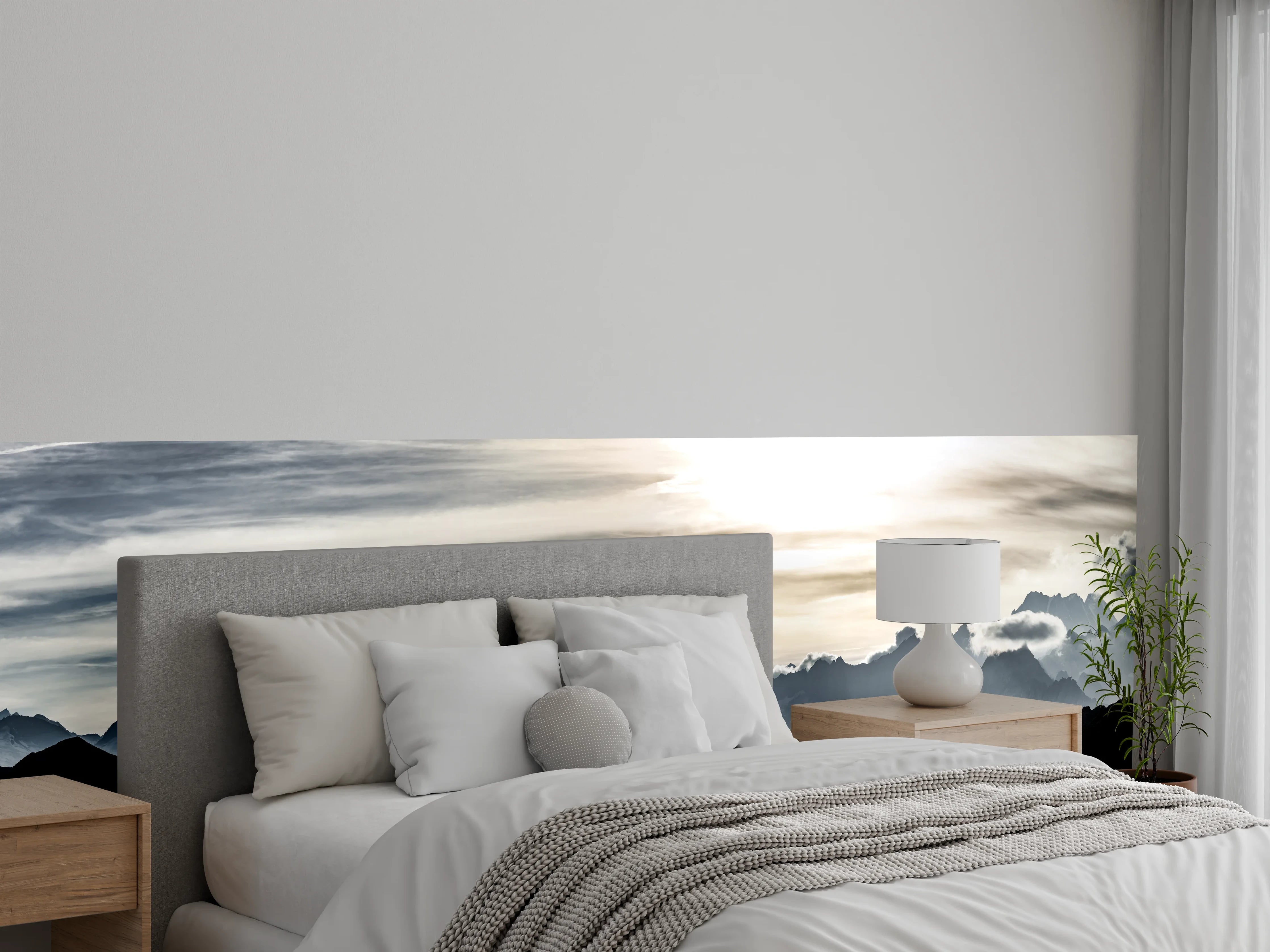 Wandverkleidung Schlafzimmer - Alpenlandschaft Panorama Sonnenstrahlen Schwarz-Weiß