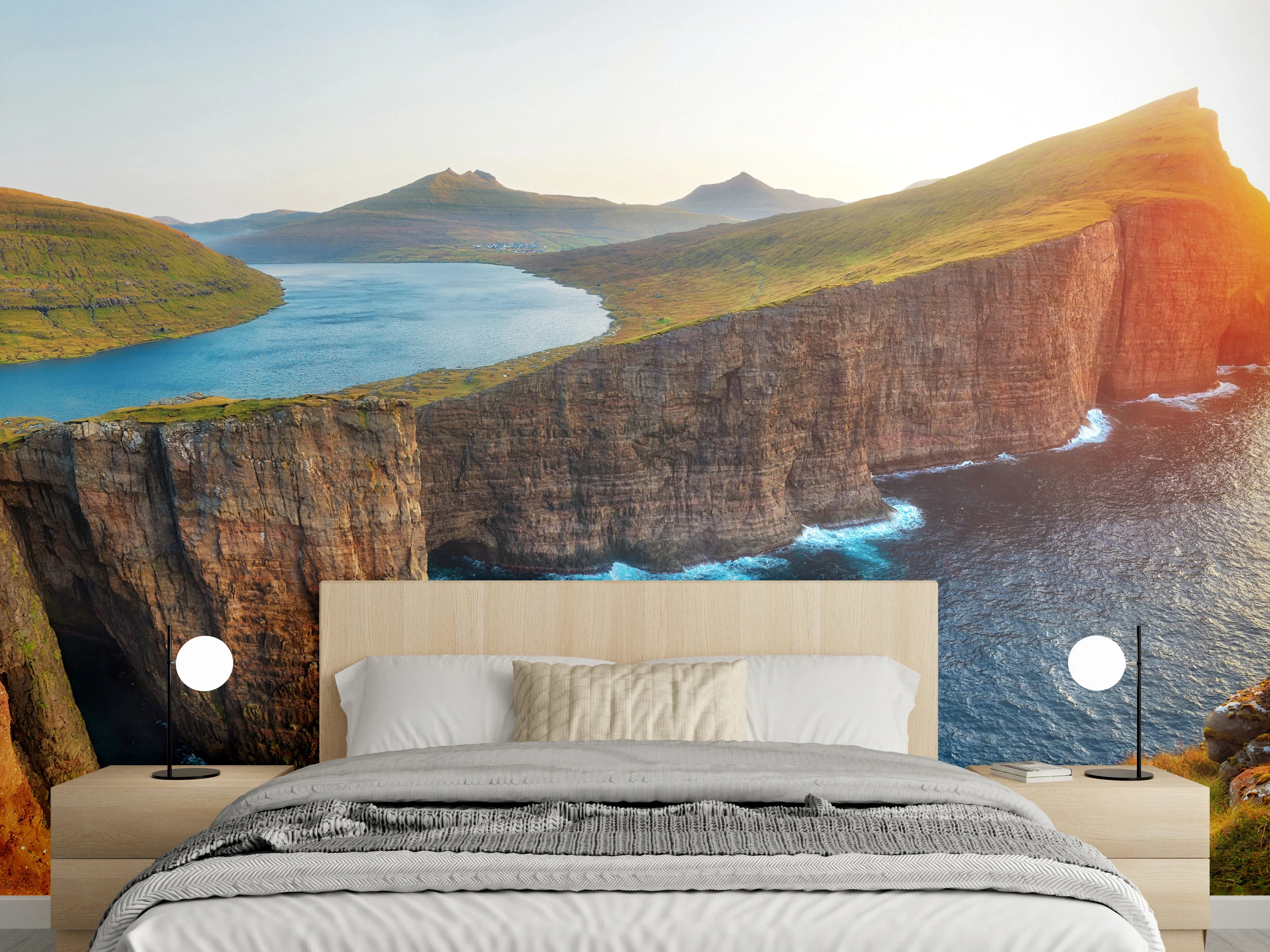 Wandverkleidung Schlafzimmer - Atemberaubende Klippenlandschaft am See