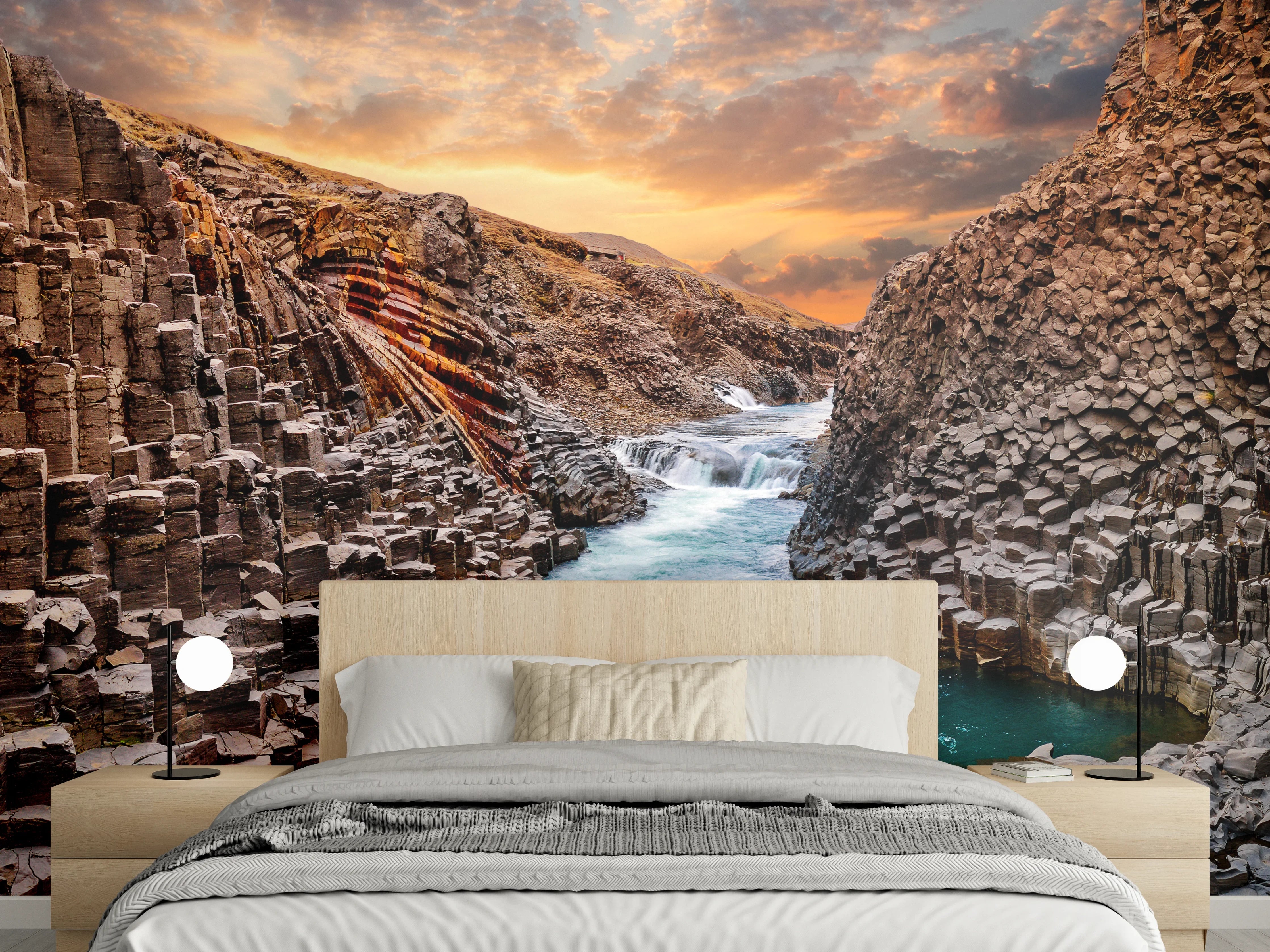 Wandverkleidung Schlafzimmer - Basalt-Schlucht im Sonnenuntergang