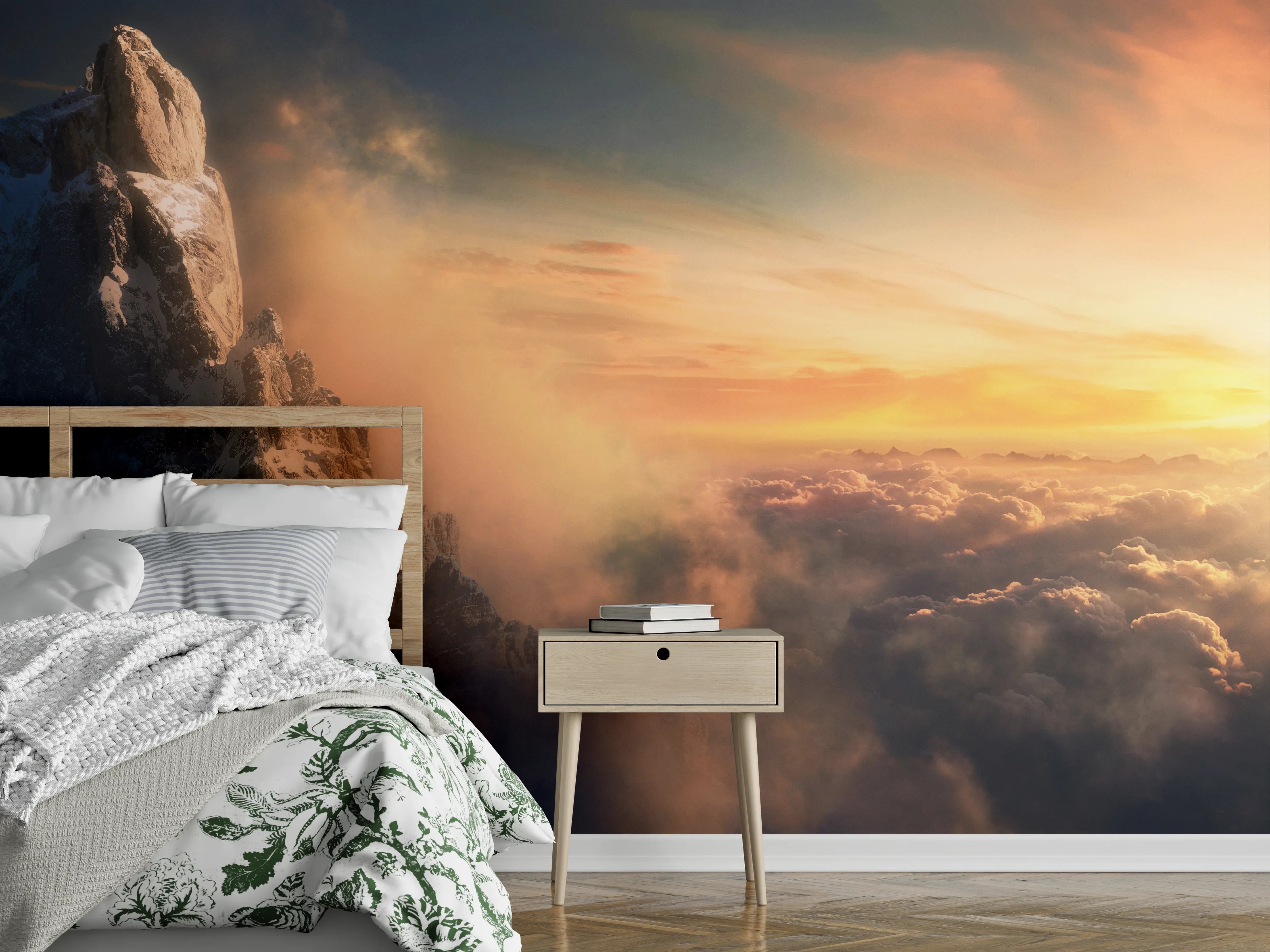 Wandverkleidung Schlafzimmer - Berggipfel im Sonnenmeer Panorama