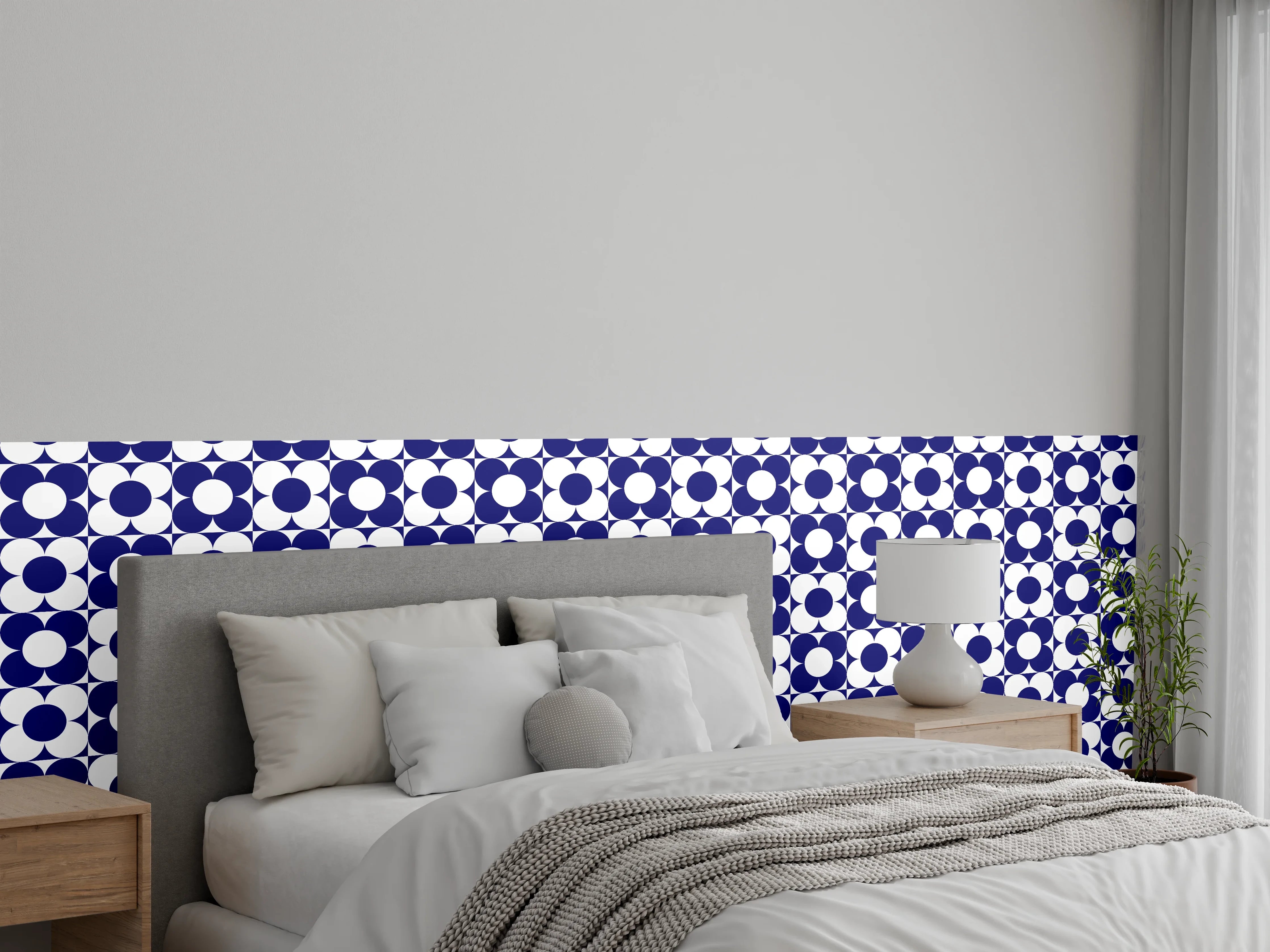 Wandverkleidung Schlafzimmer - Blau-Graue Linien im weißen Spiel