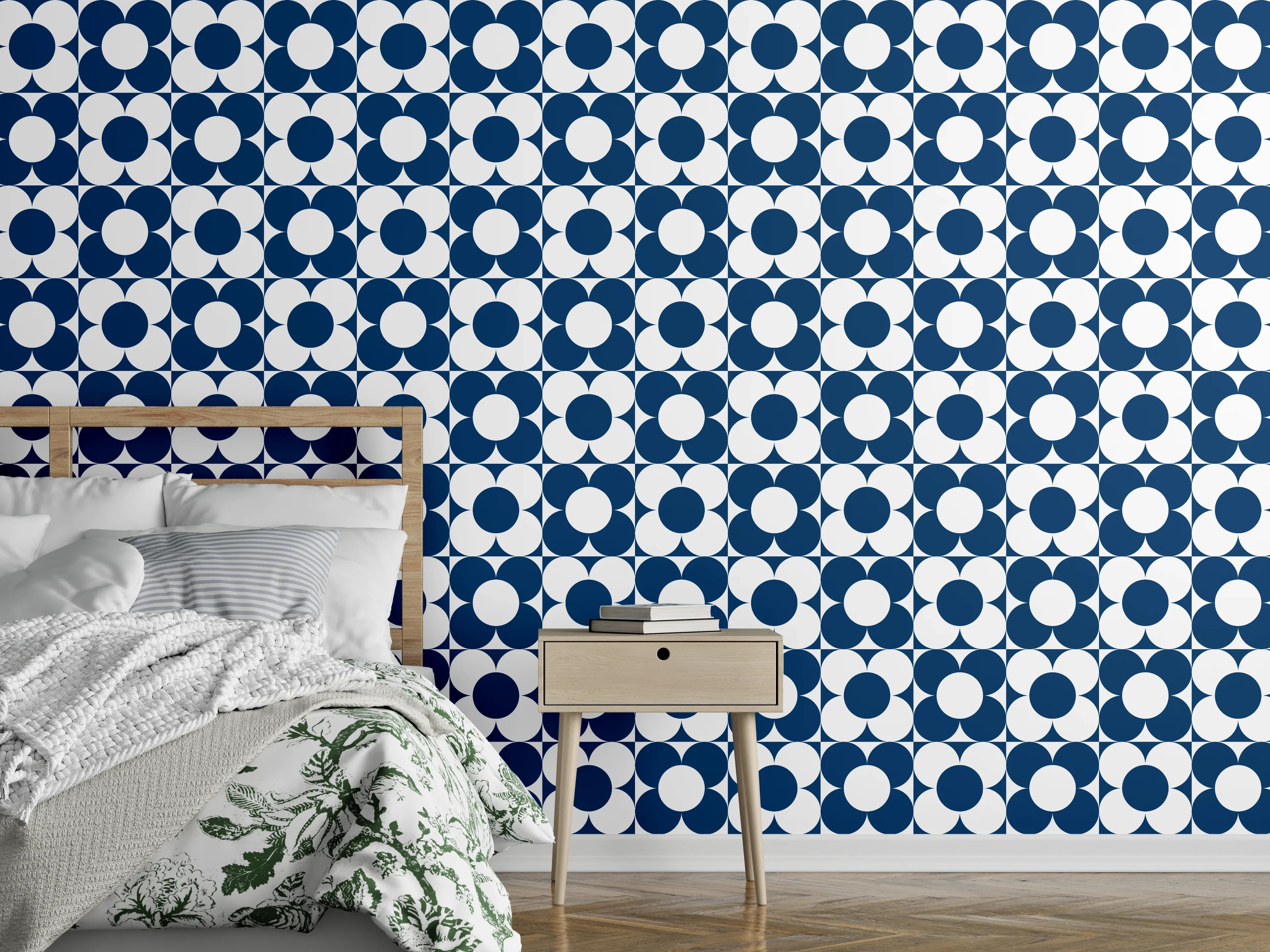 Wandverkleidung Schlafzimmer - Blau-weißes Retro-Kreismuster
