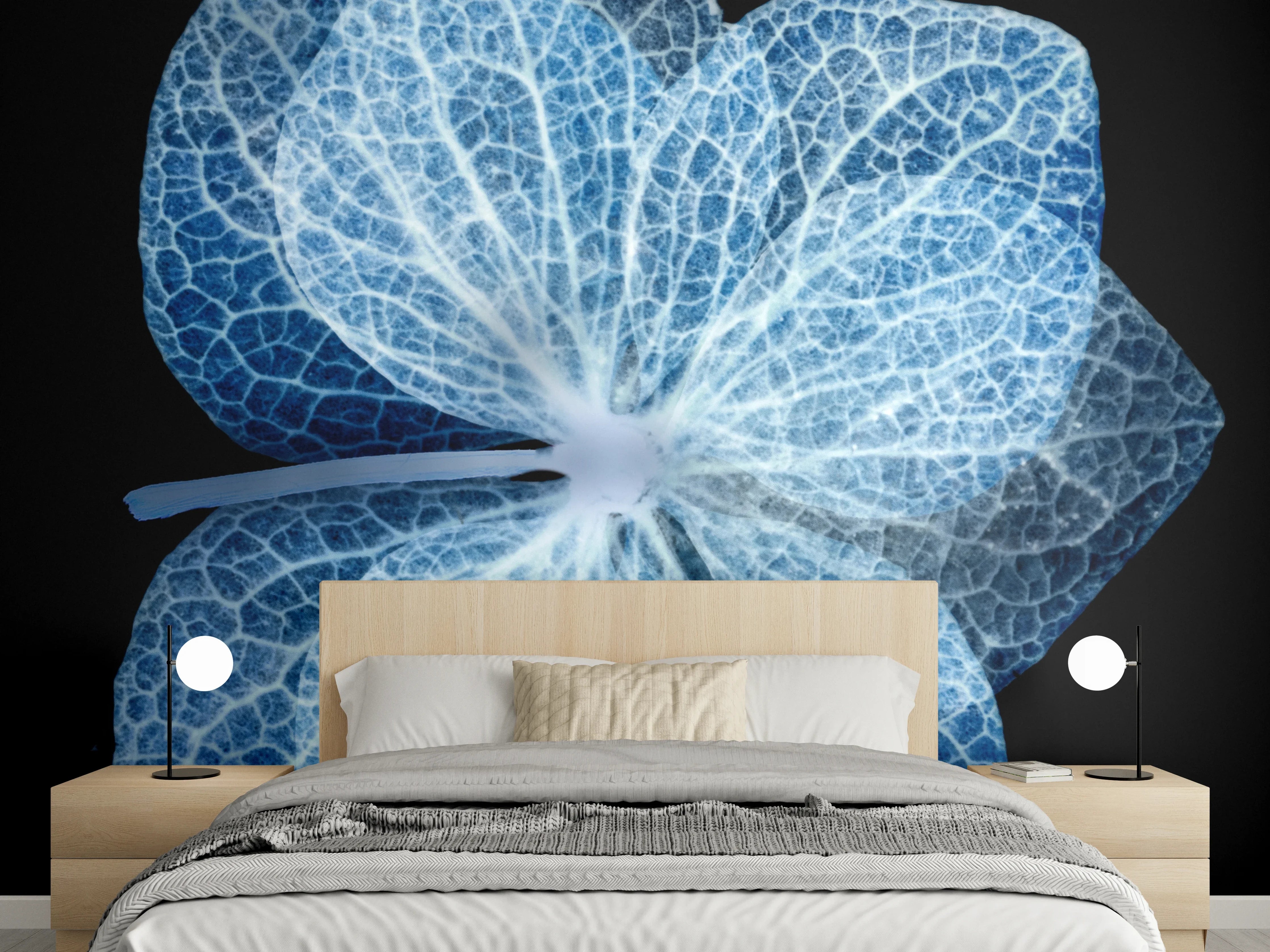 Wandverkleidung Schlafzimmer - Blaues Blumen-Motiv mit reflektierendem Effekt
