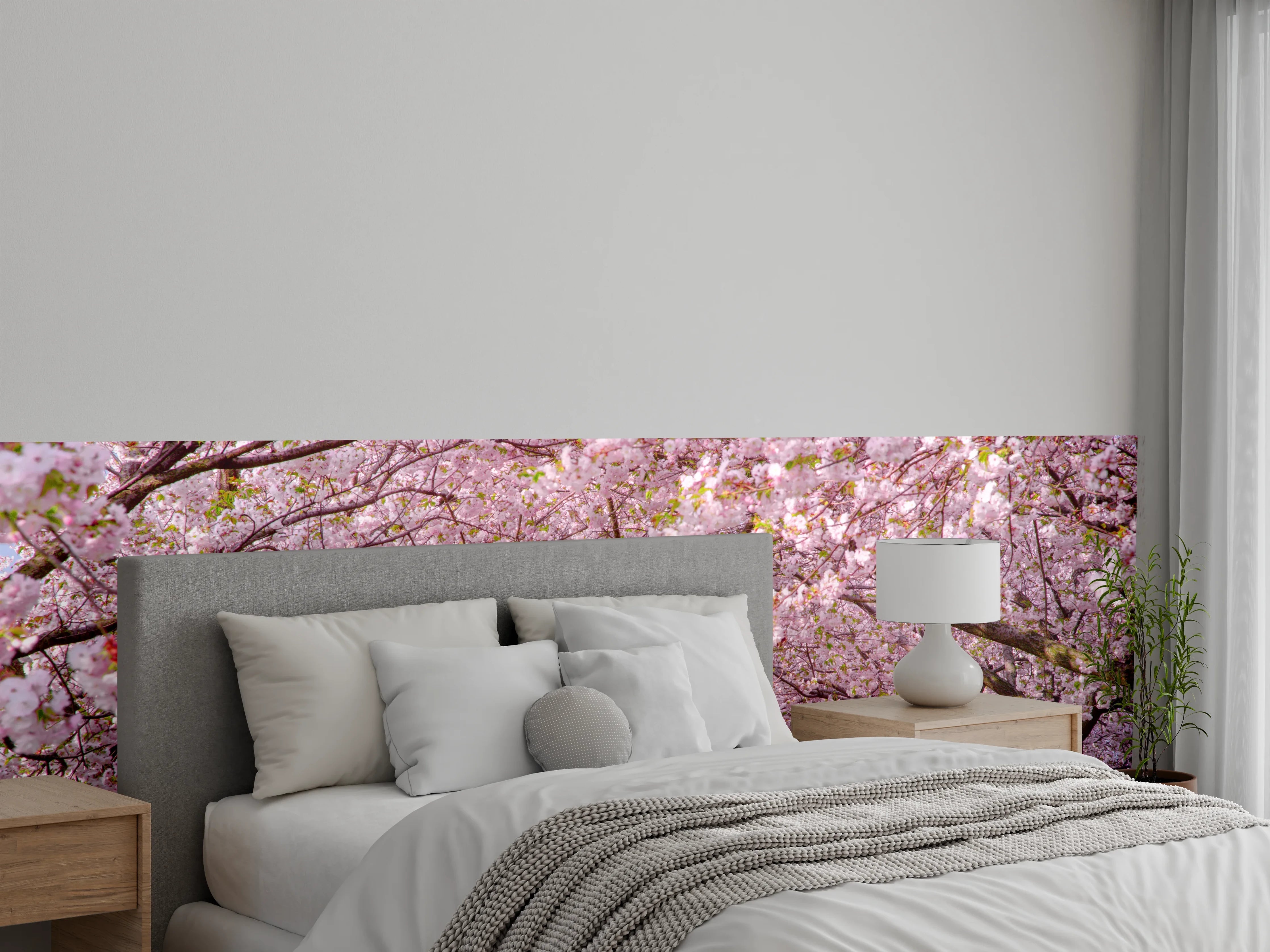 Wandverkleidung Schlafzimmer - Blühende Kirschallee als Wanddekoration